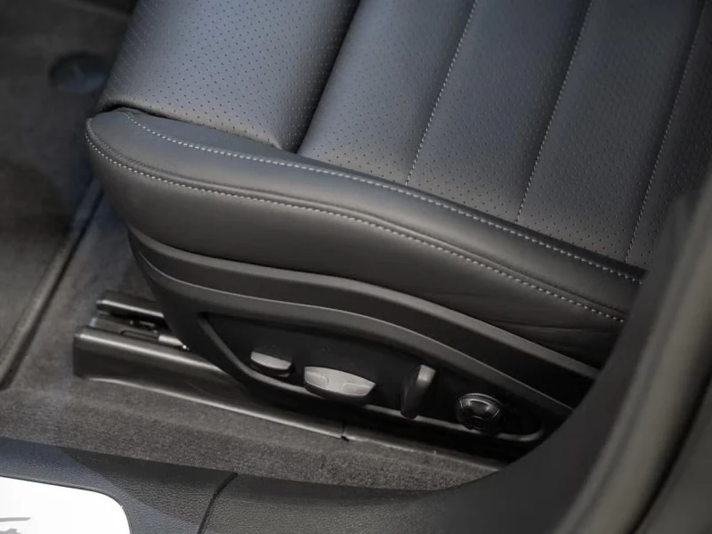 Porsche Panamera 4* E-HYBRID* FACELIFT* MATRIX* BOSE* ПАНО* ГАРАНЦИ, снимка 9 - Автомобили и джипове - 53143355