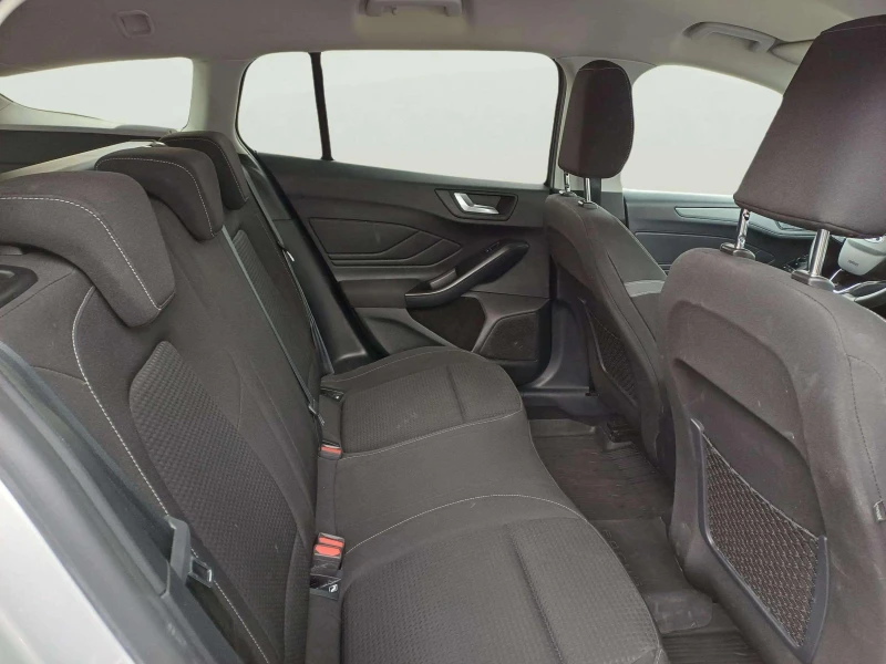 Ford Focus 1.0 EcoBoost, снимка 10 - Автомобили и джипове - 53255363