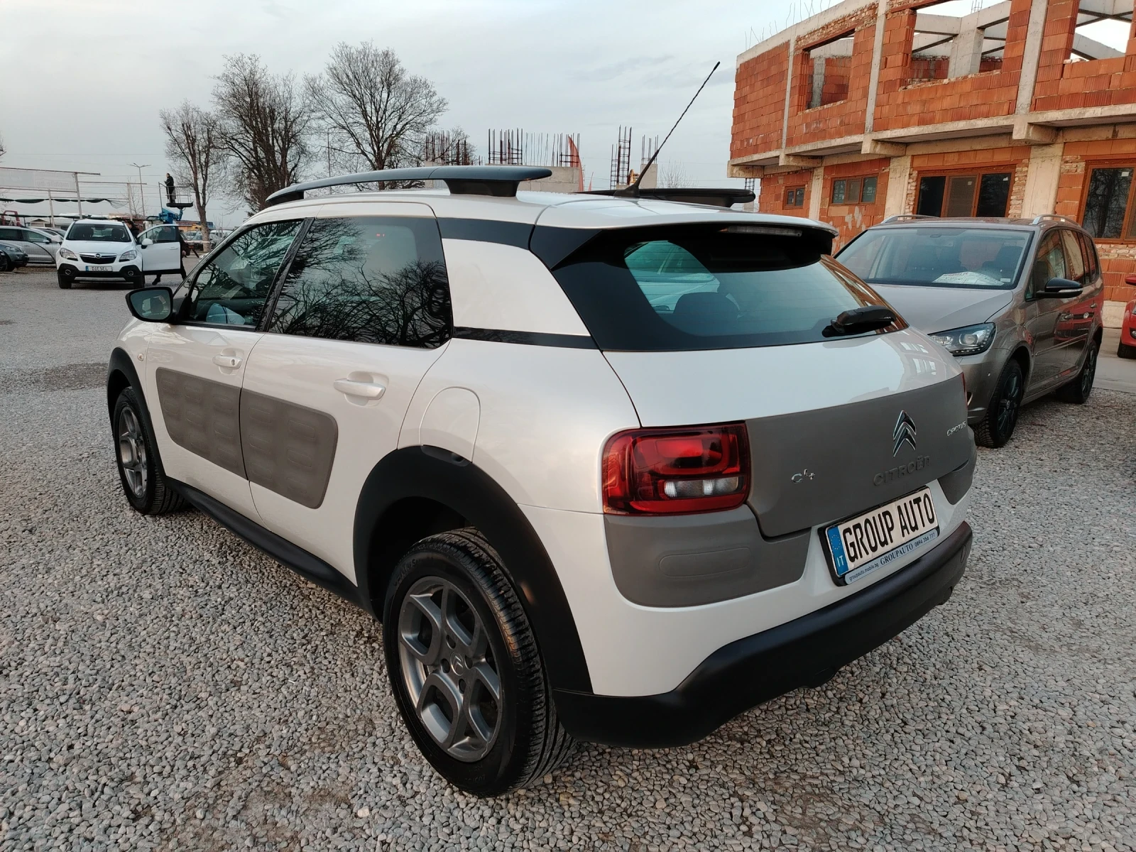 Citroen C4 Cactus 1.6E-HDI-92к.с/НАВИГАЦИЯ/АВТОМАТИК /КЛИМАТРОНИК!!! - изображение 5