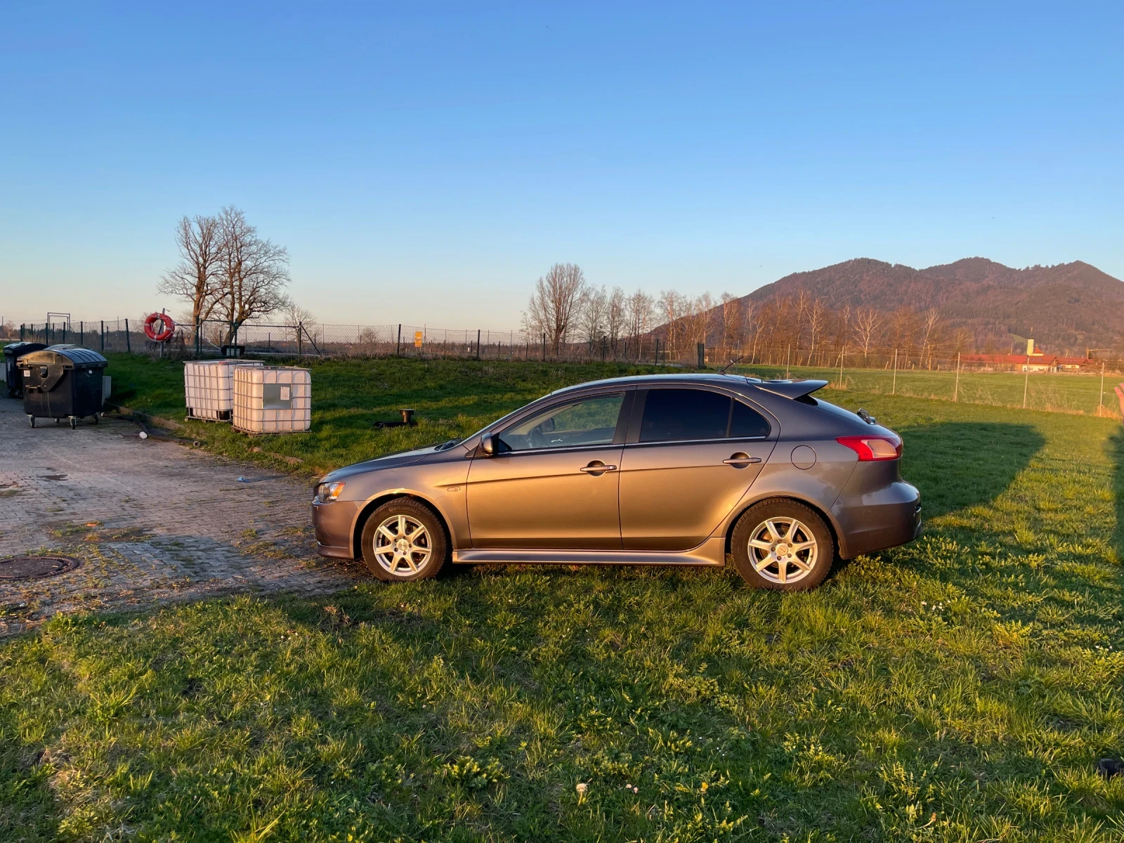 Mitsubishi Lancer  - изображение 2
