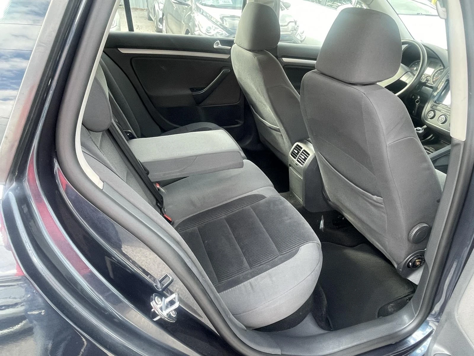 VW Golf 1.4TSi-GPL.НАВИ.-ЛИЗИНГ | Mobile.bg — изображение 13