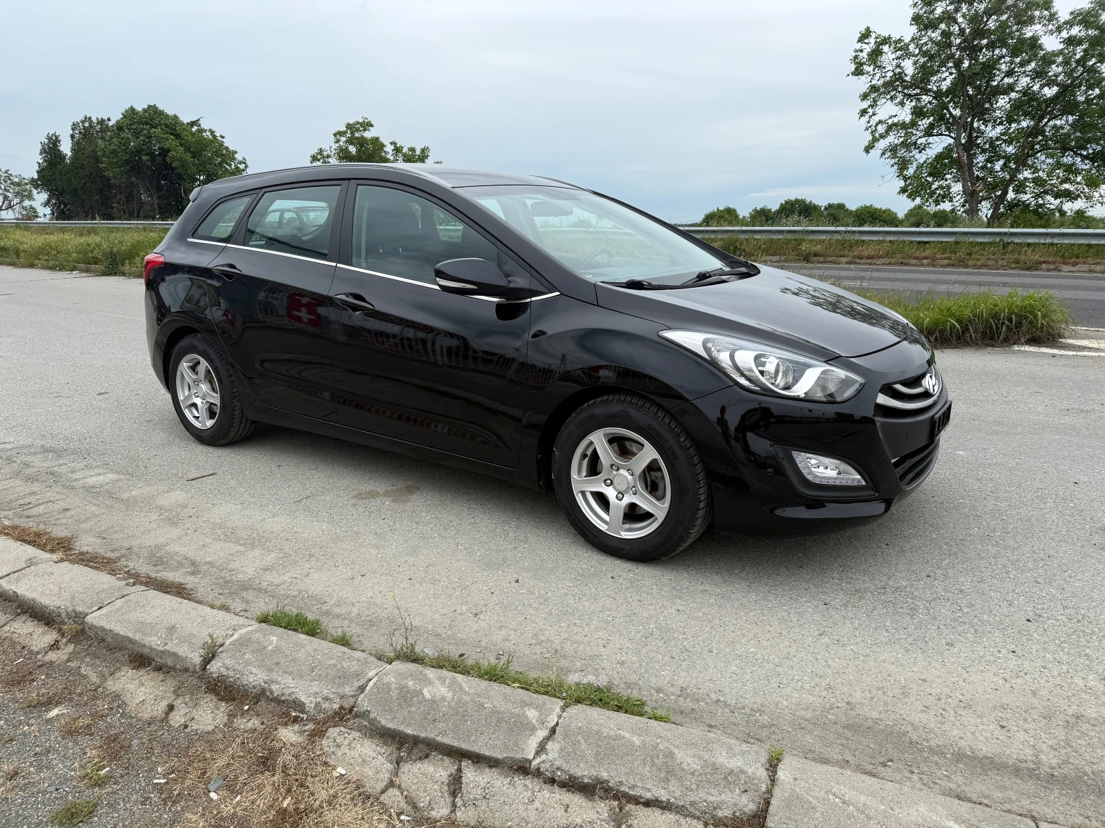 Hyundai I30 AUTOMAT NAVI ШВЕЙЦАРИЯ - изображение 4
