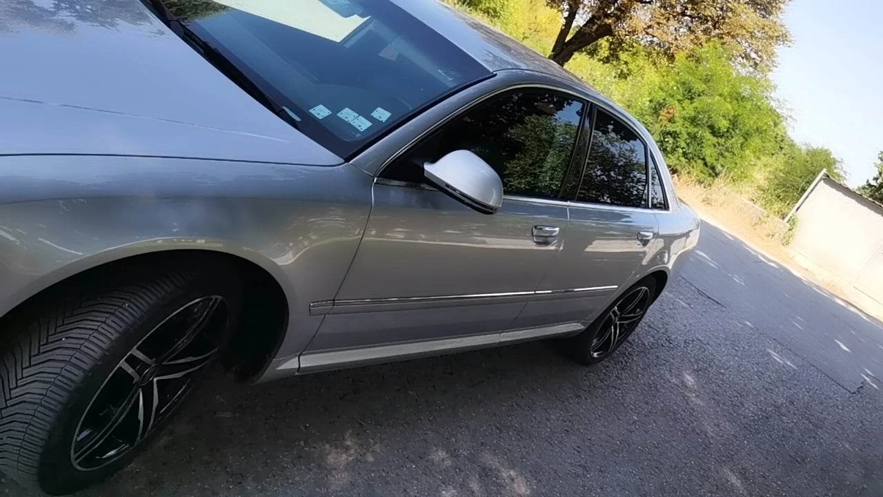 Audi A8  - изображение 2