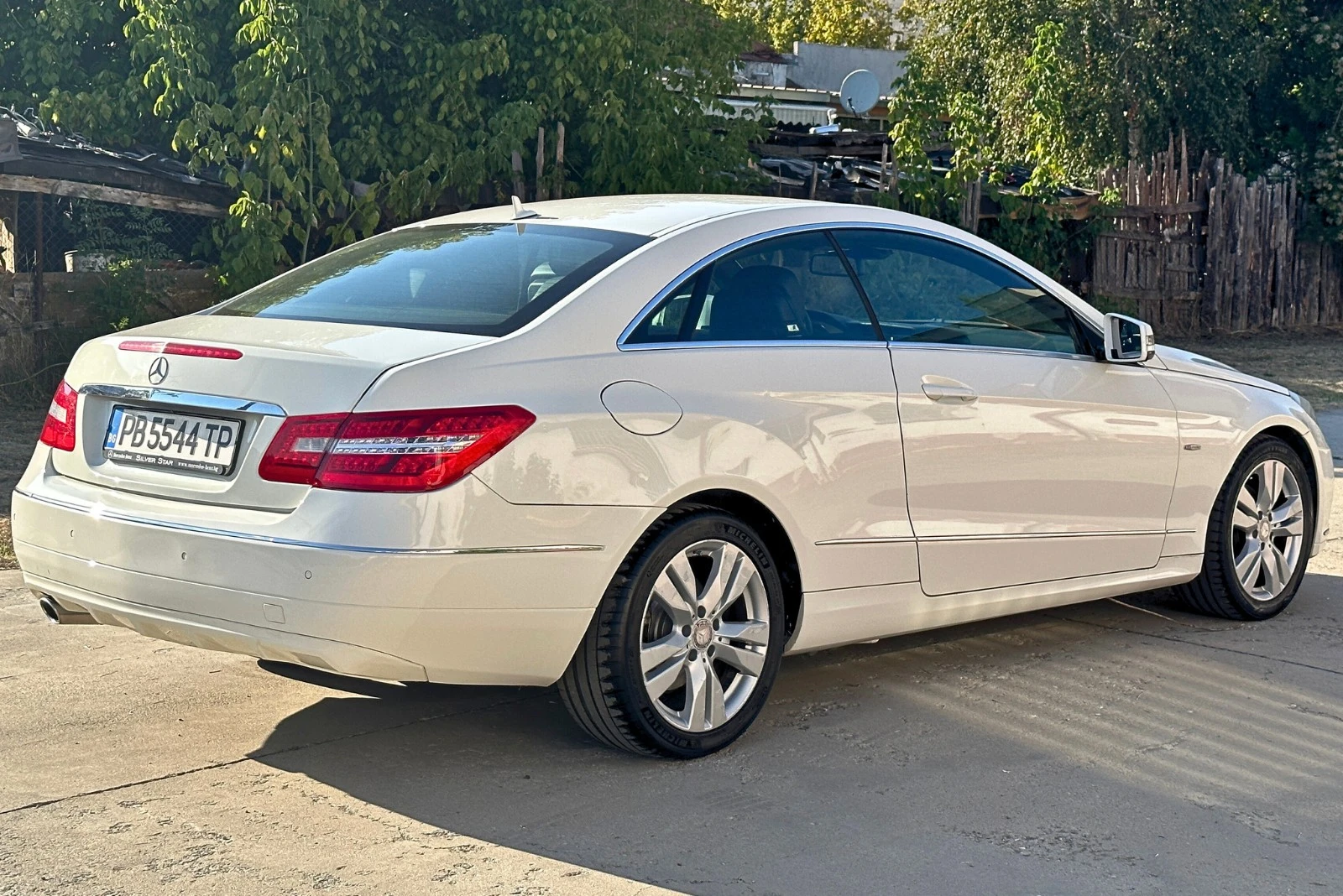 Mercedes-Benz E 220 CDI | COUPE | AVANTGARDE - изображение 3