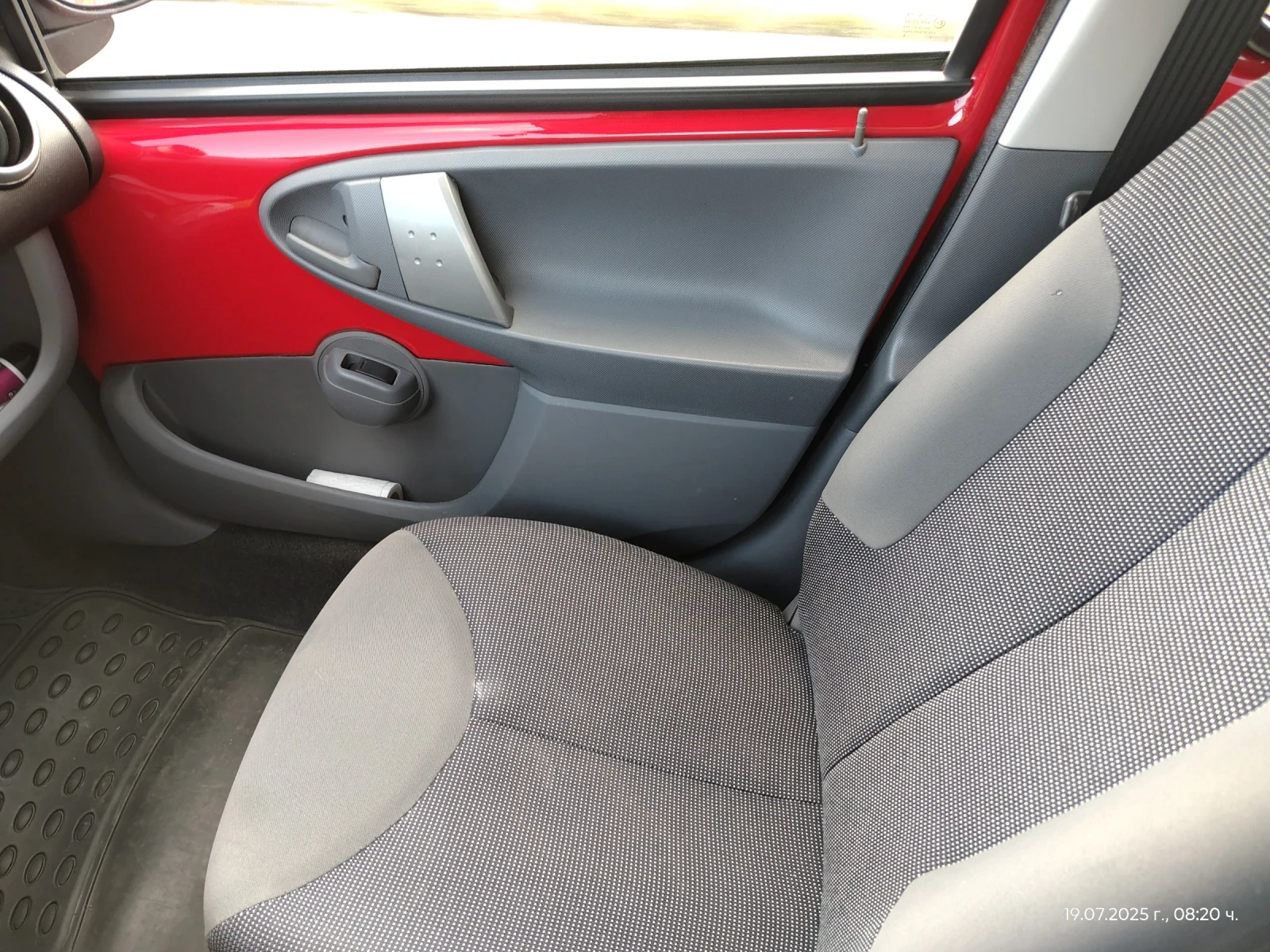 Peugeot 107 1.0 Gaz - изображение 8