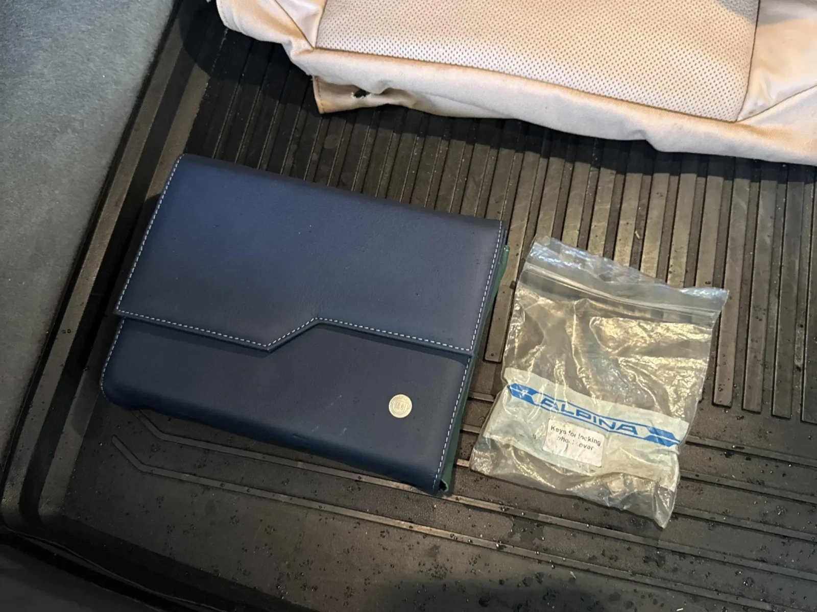 Alpina B7  LWB AWD - изображение 10