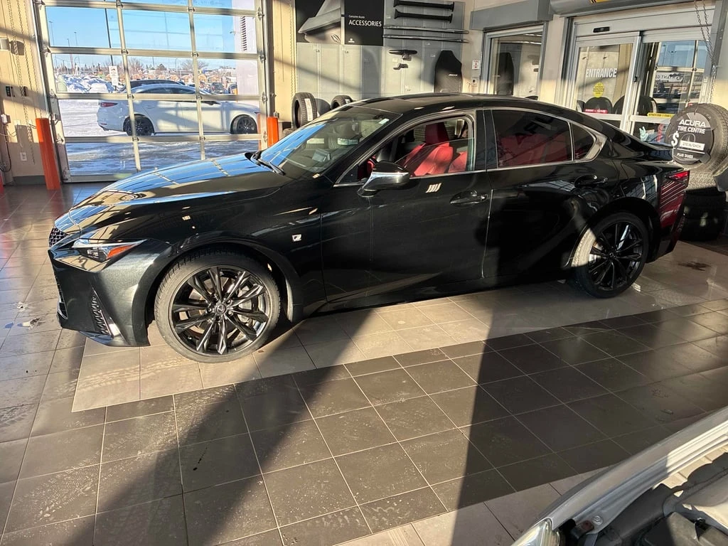 Lexus IS 350 AWD / R-LINE / ОБДУХВАНЕ / CARFAX - изображение 2