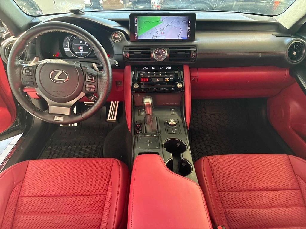 Lexus IS 350 AWD / R-LINE / ОБДУХВАНЕ / CARFAX - изображение 10