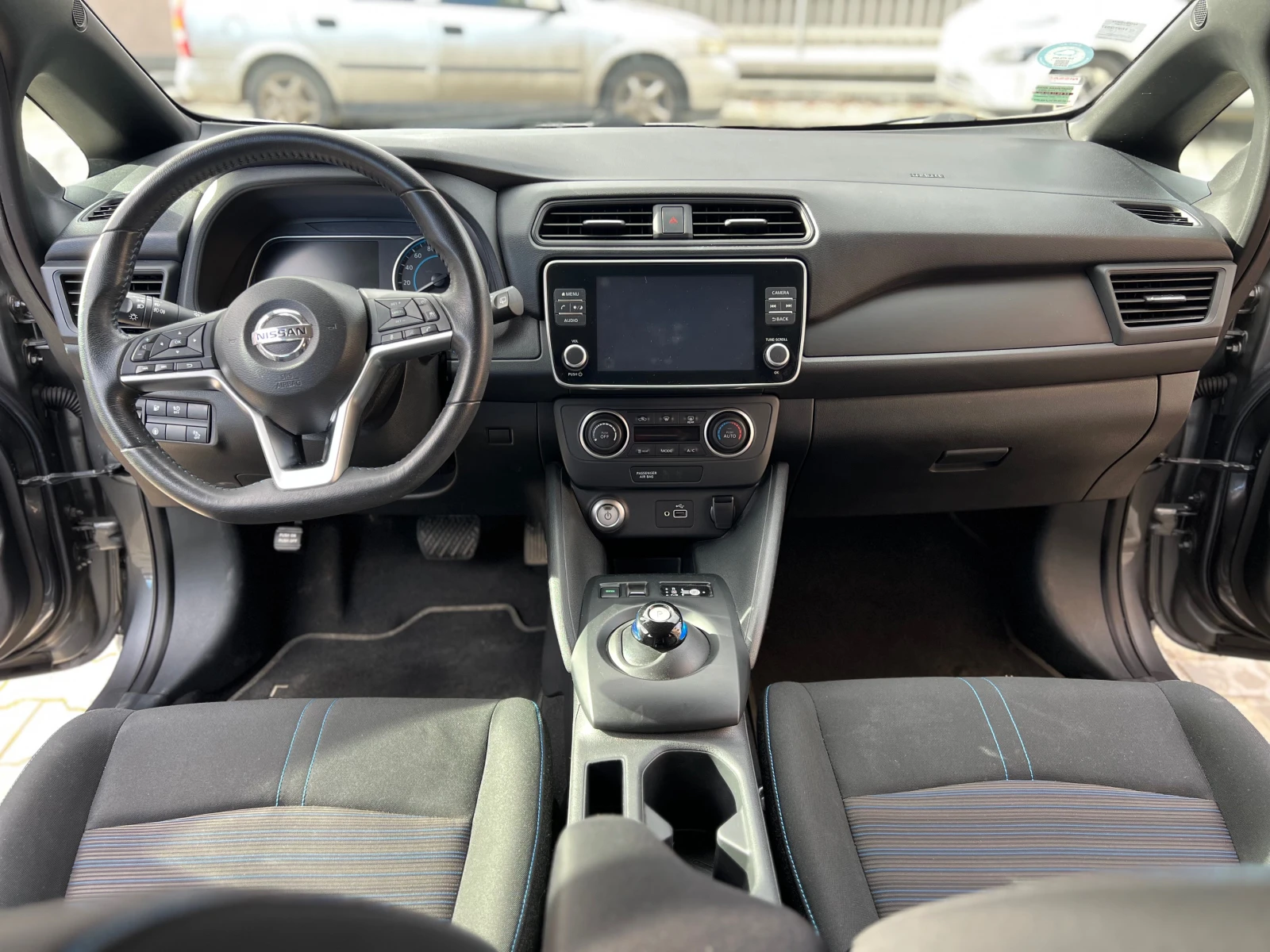 Nissan Leaf  207евро/месец   ГАРАНЦИЯ / SOH 100%", снимка 7 - Автомобили и джипове - 53893952