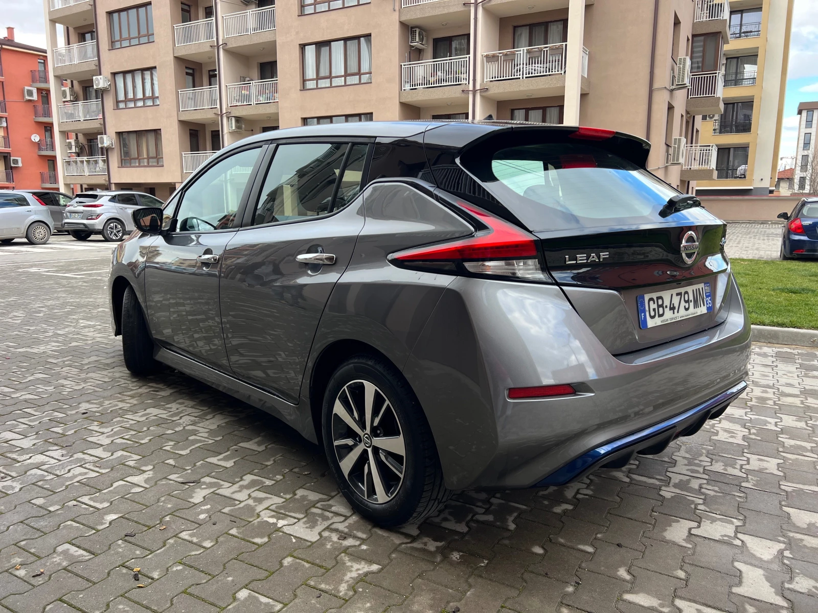 Nissan Leaf  207евро/месец   ГАРАНЦИЯ / SOH 100%", снимка 4 - Автомобили и джипове - 53893952