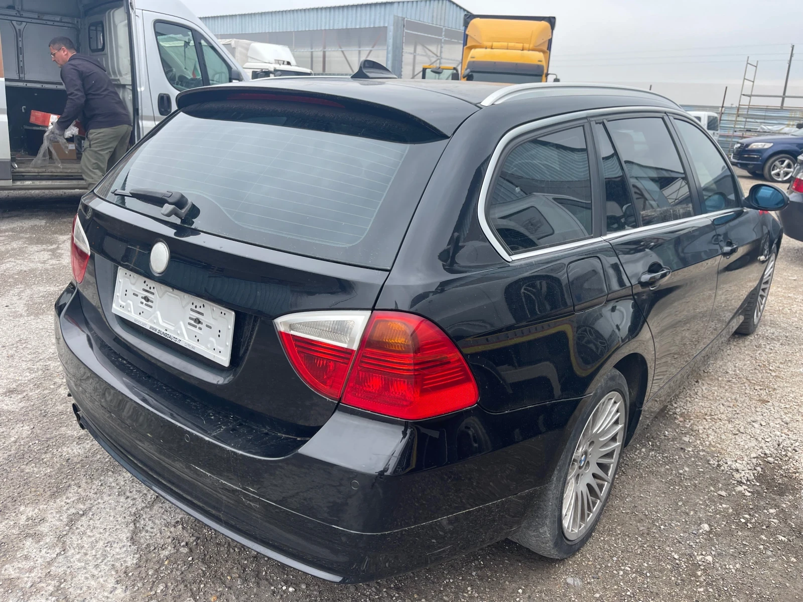 BMW 330 d автоматик/нави, снимка 5 - Автомобили и джипове - 54058889