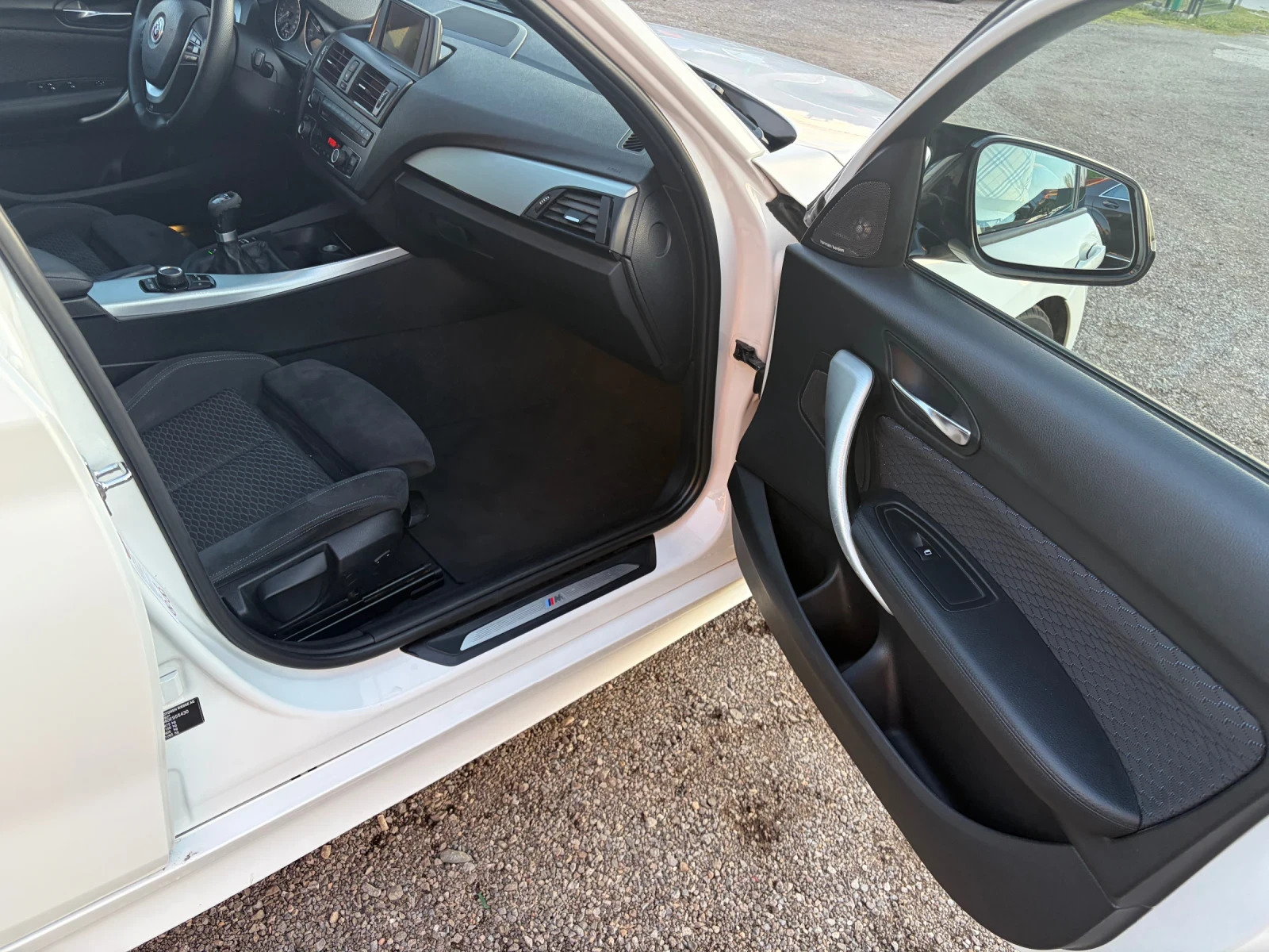 BMW 120 M-paket, снимка 14 - Автомобили и джипове - 54129228