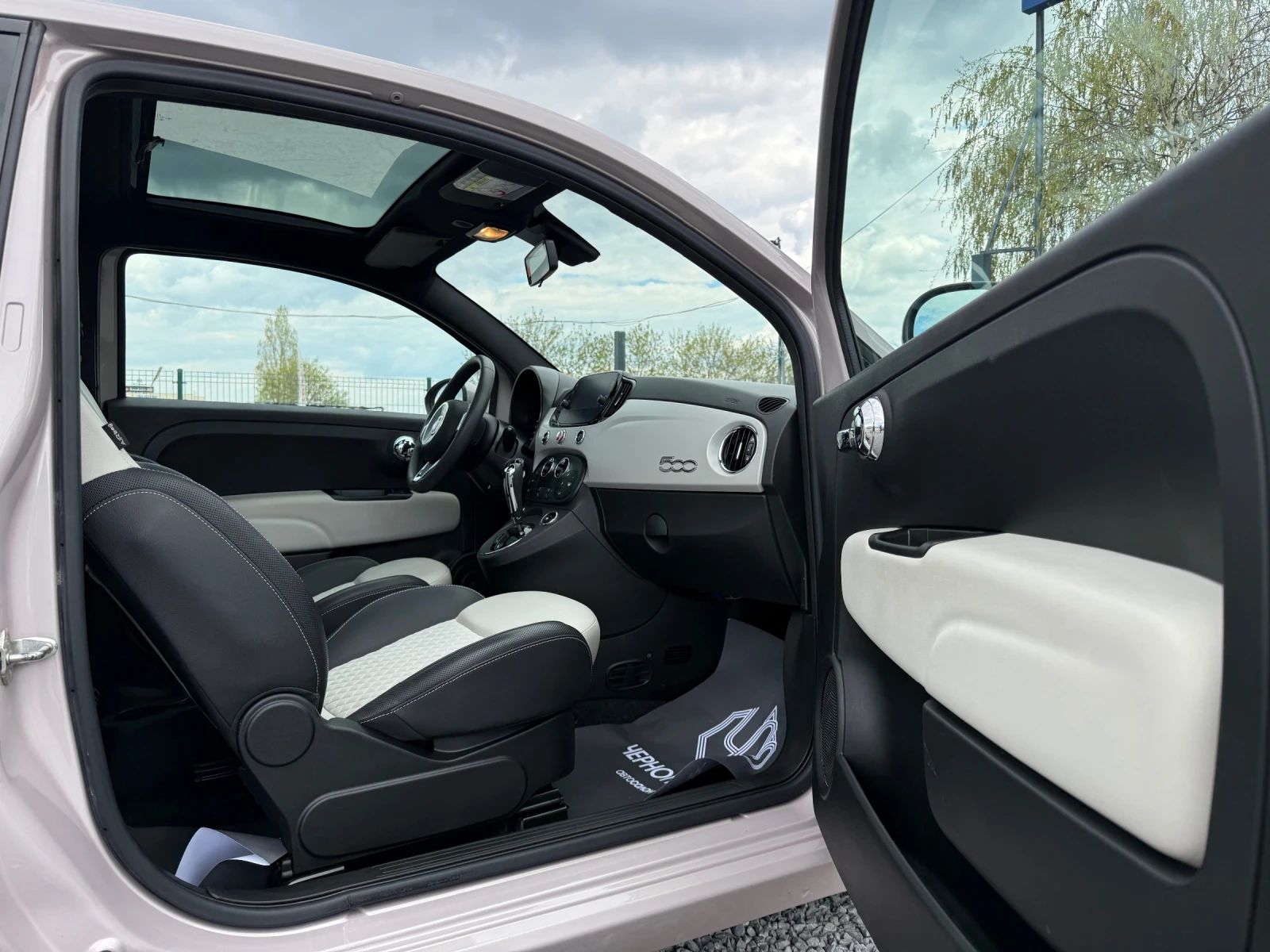 Fiat 500 1.2 Rockstar AUTOMATIC* NAVI* , снимка 9 - Автомобили и джипове - 54331823