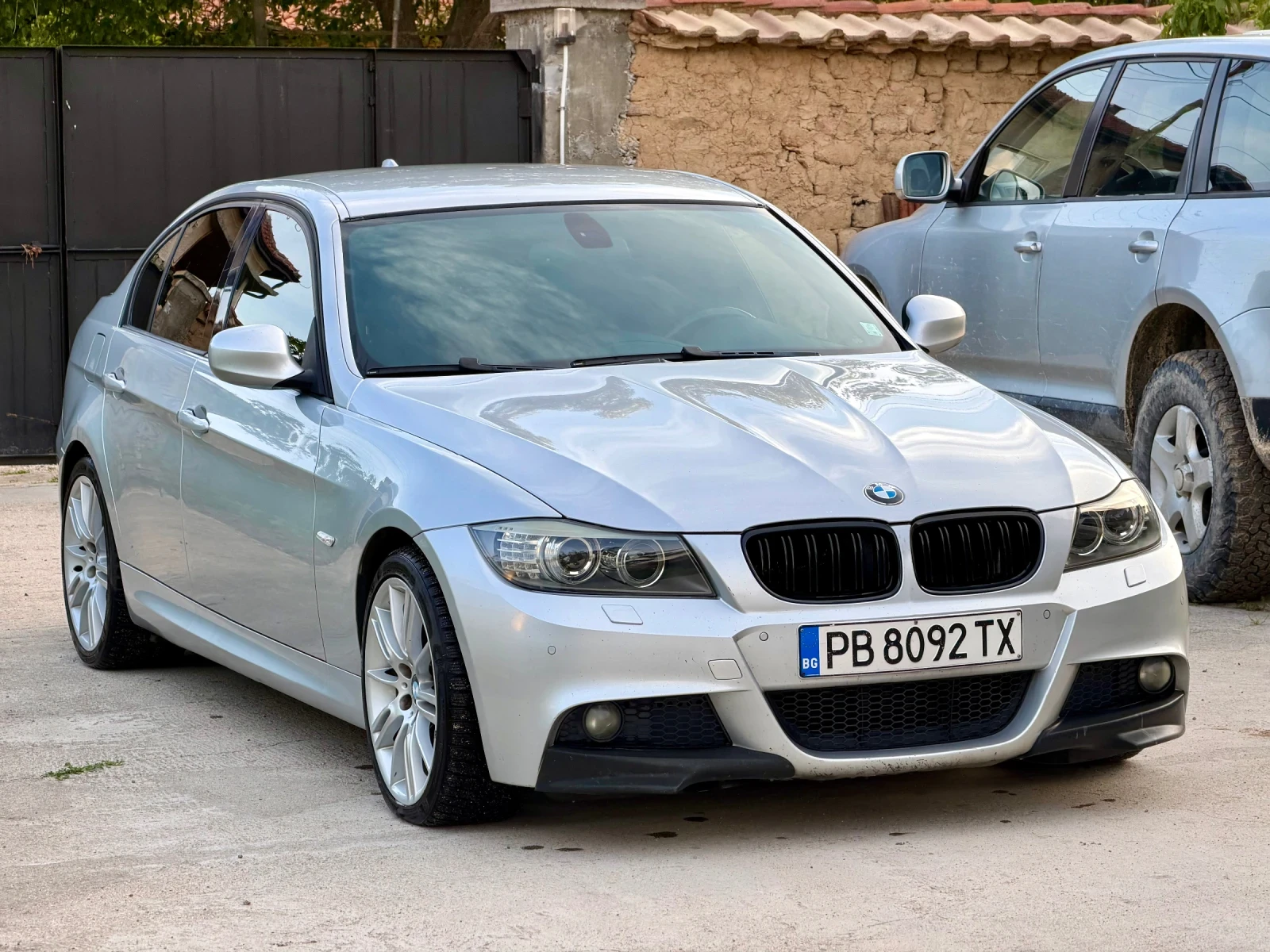 BMW 320, снимка 3 - Автомобили и джипове - 54671753
