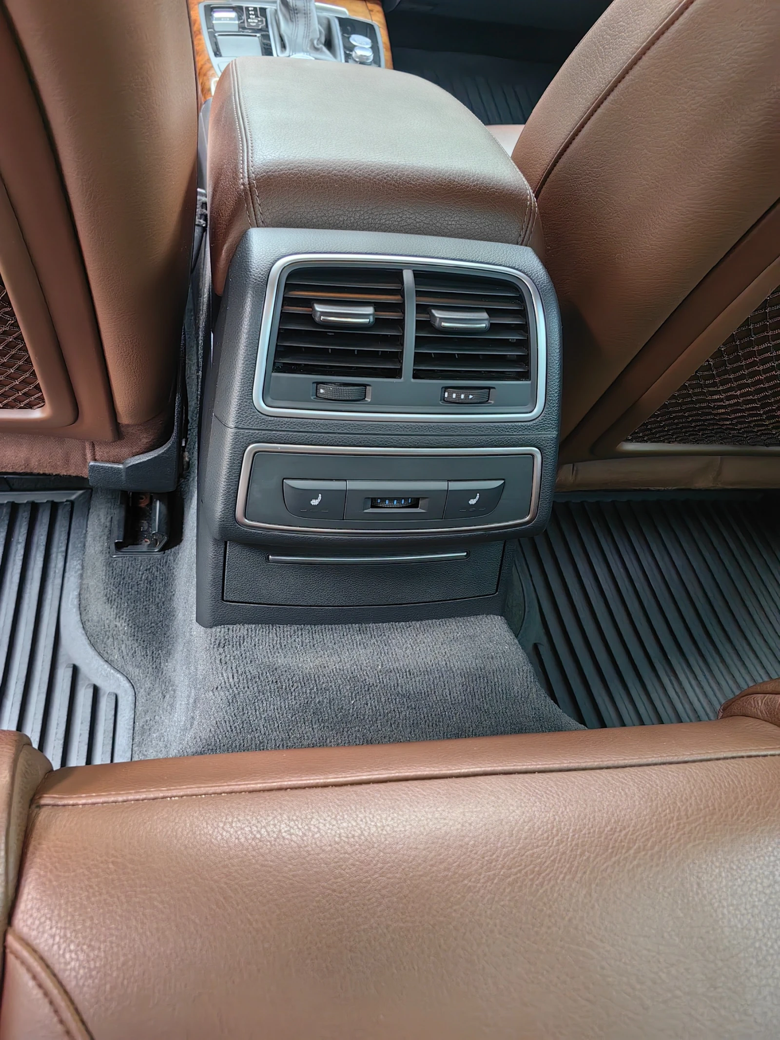 Audi A6, снимка 10 - Автомобили и джипове - 54682190
