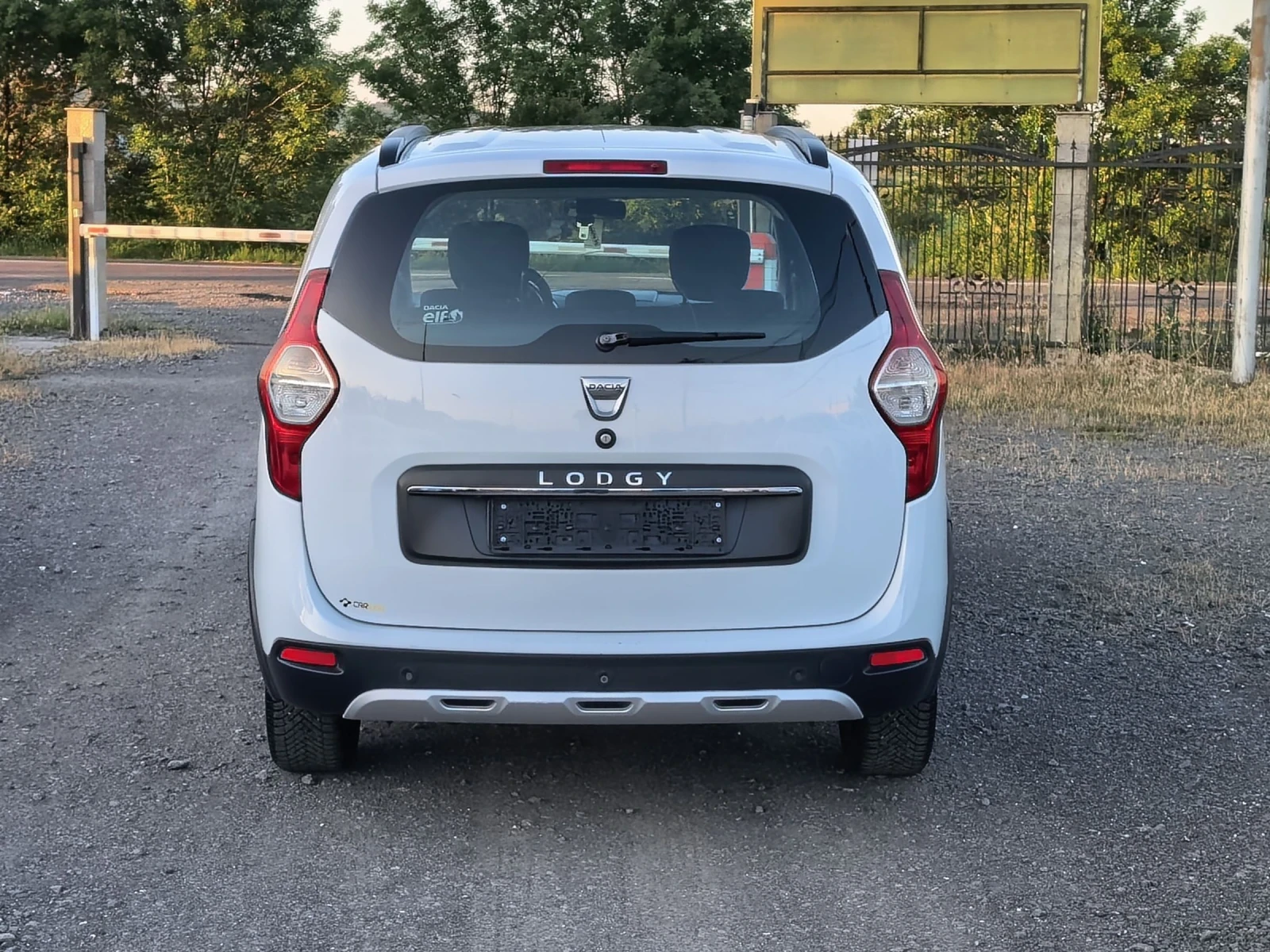 Dacia Lodgy 1, 6i GPL-Stepway, снимка 6 - Автомобили и джипове - 54683160