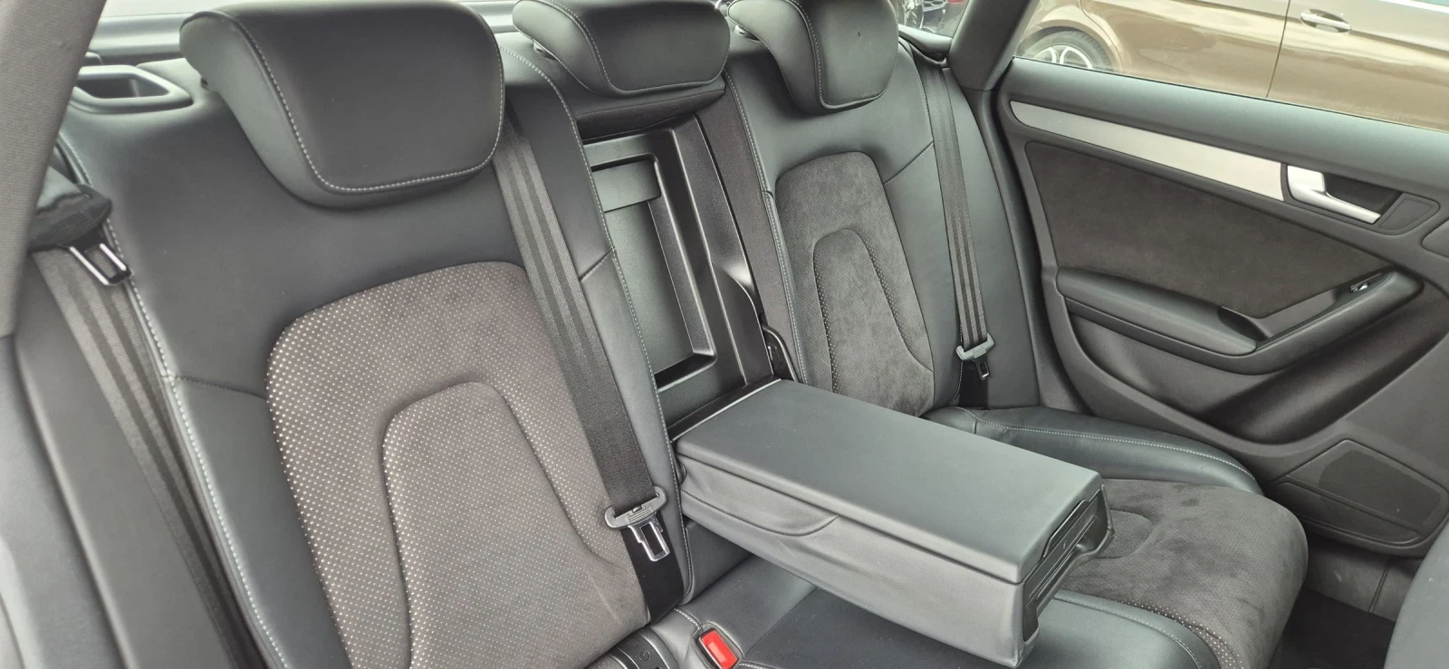 Audi A5 3.0i-272кс. 4Х4, снимка 10 - Автомобили и джипове - 54724197