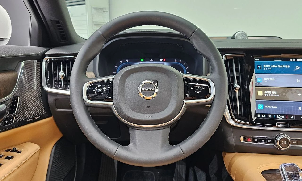 Volvo S90 Т6* AWD* ULTRA* ХЕДЪП* ОБДУХВАНЕ* 360КАМЕРА* , снимка 7 - Автомобили и джипове - 54808387