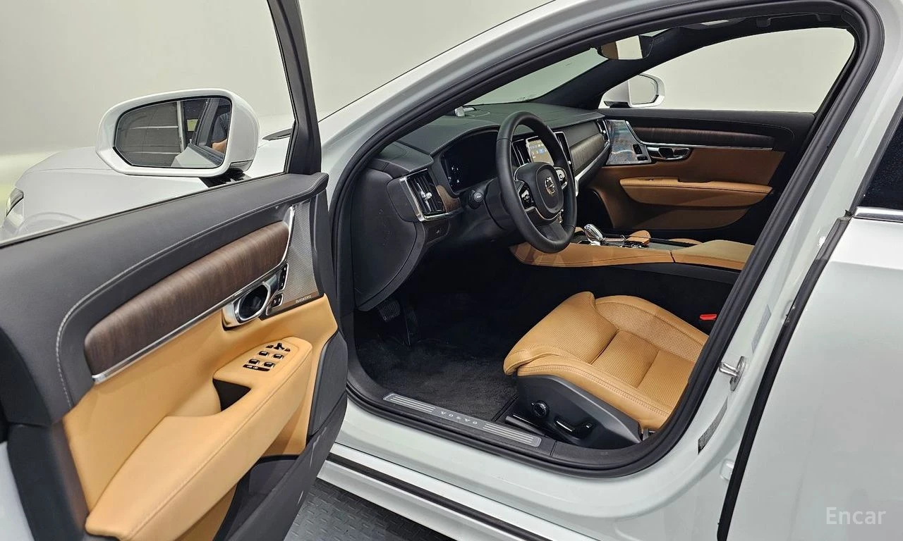 Volvo S90 Т6* AWD* ULTRA* ХЕДЪП* ОБДУХВАНЕ* 360КАМЕРА* , снимка 5 - Автомобили и джипове - 54808387
