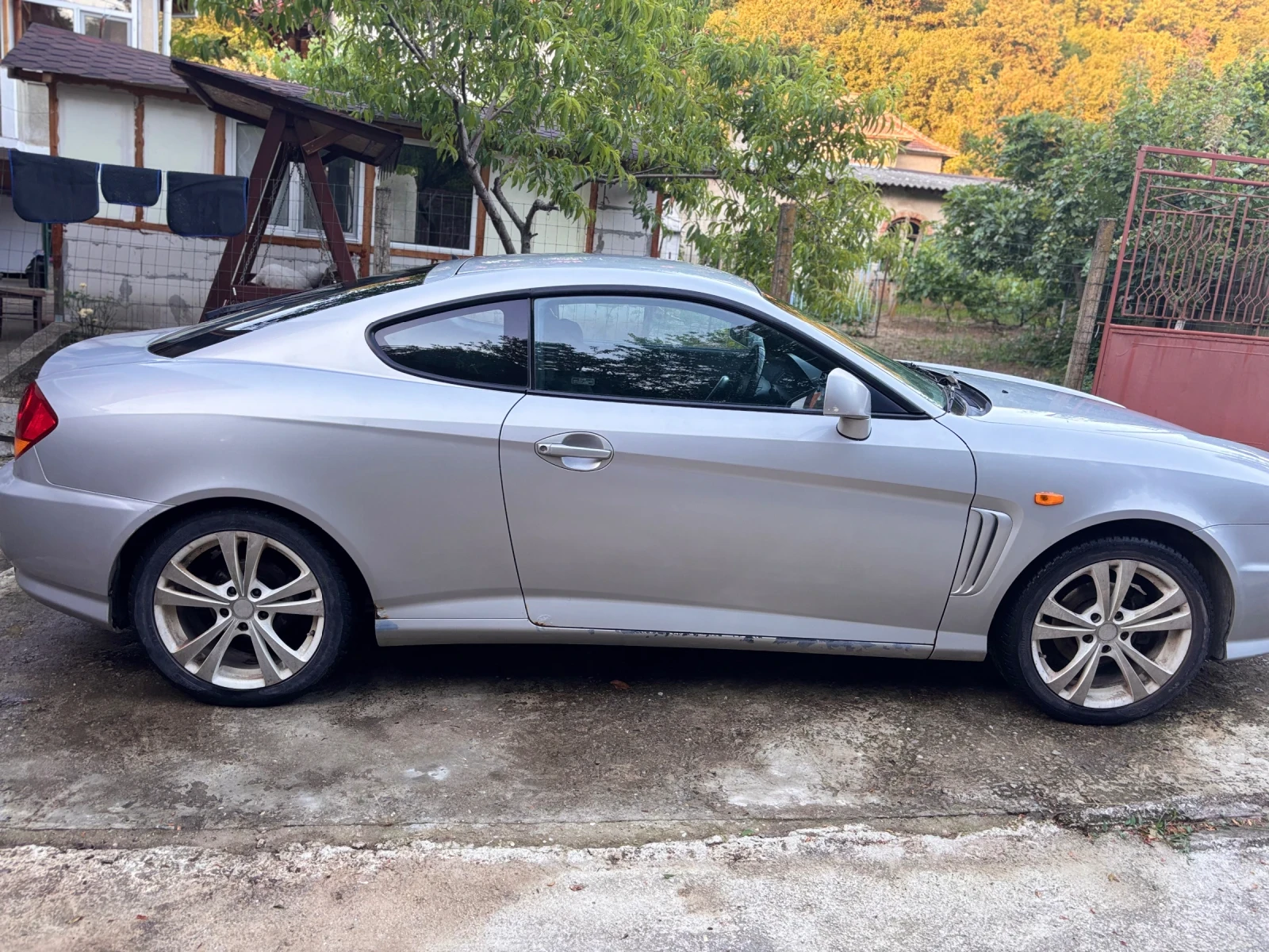 Hyundai Coupe, снимка 4 - Автомобили и джипове - 54974613
