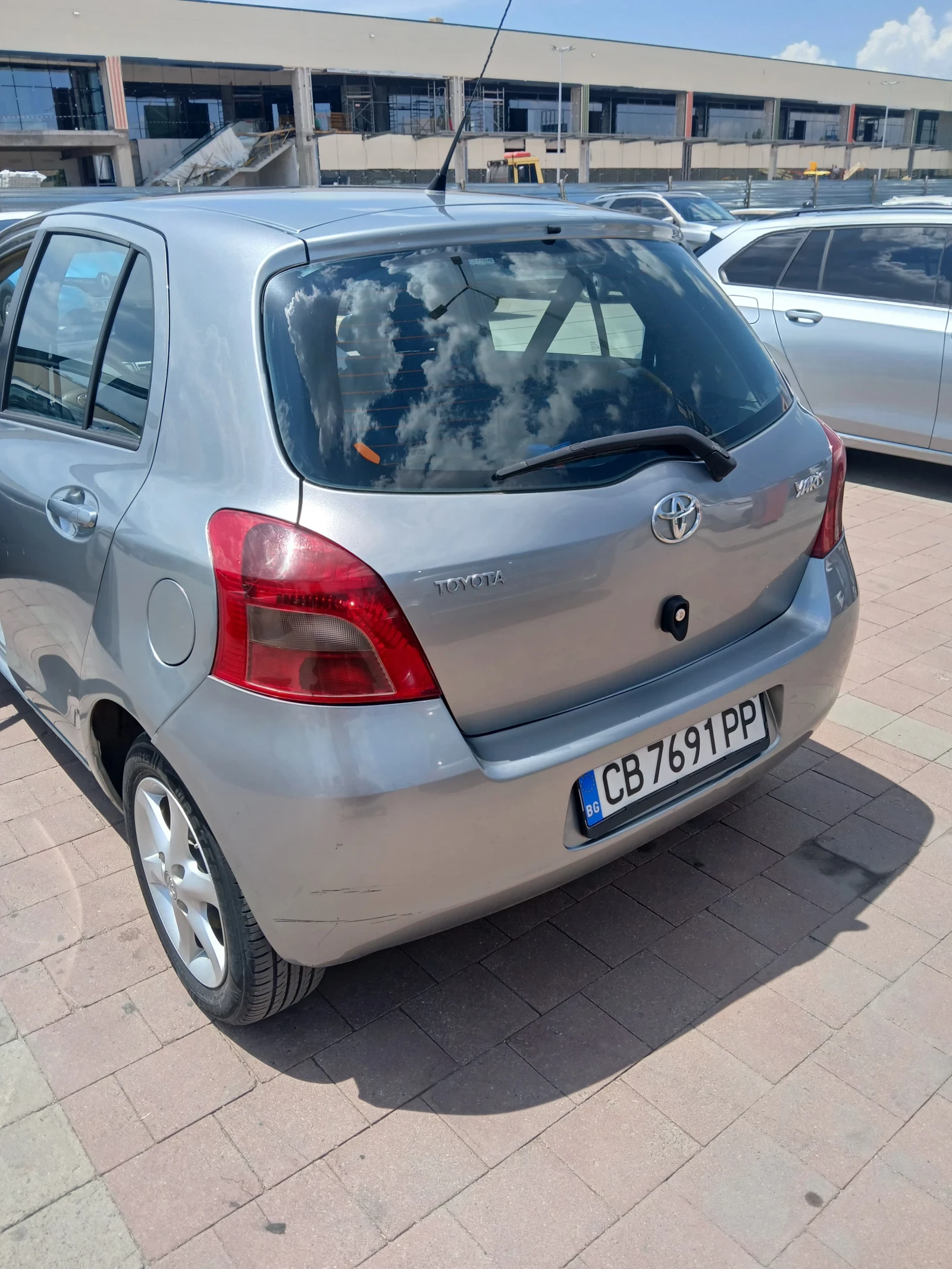 Toyota Yaris D4D, снимка 15 - Автомобили и джипове - 55103594