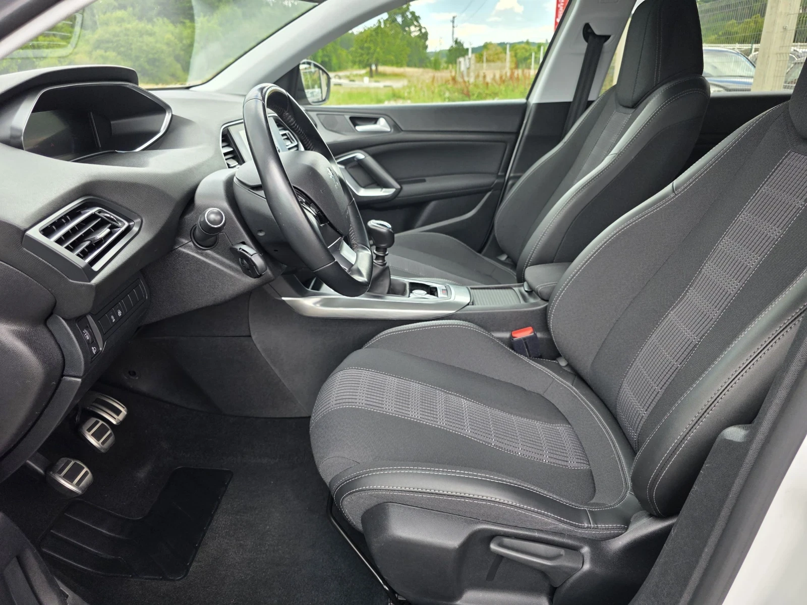 Peugeot 308 Digital 360 Kamera, снимка 8 - Автомобили и джипове - 55261643