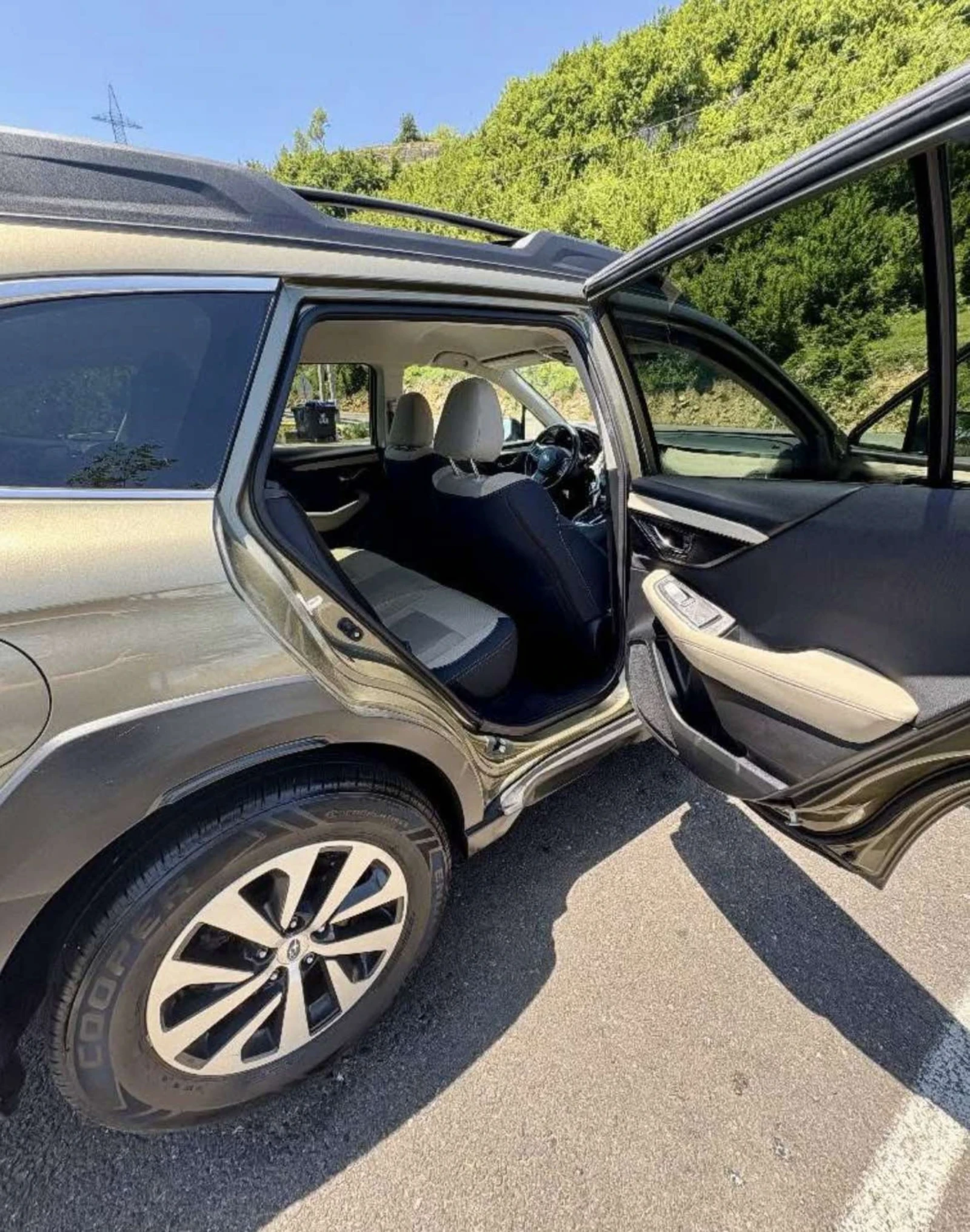 Subaru Outback 2.5 Benzin, снимка 7 - Автомобили и джипове - 55285804