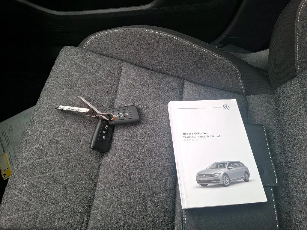 VW Passat Variant 2.0 TDI Life Plus, снимка 8 - Автомобили и джипове - 55539946
