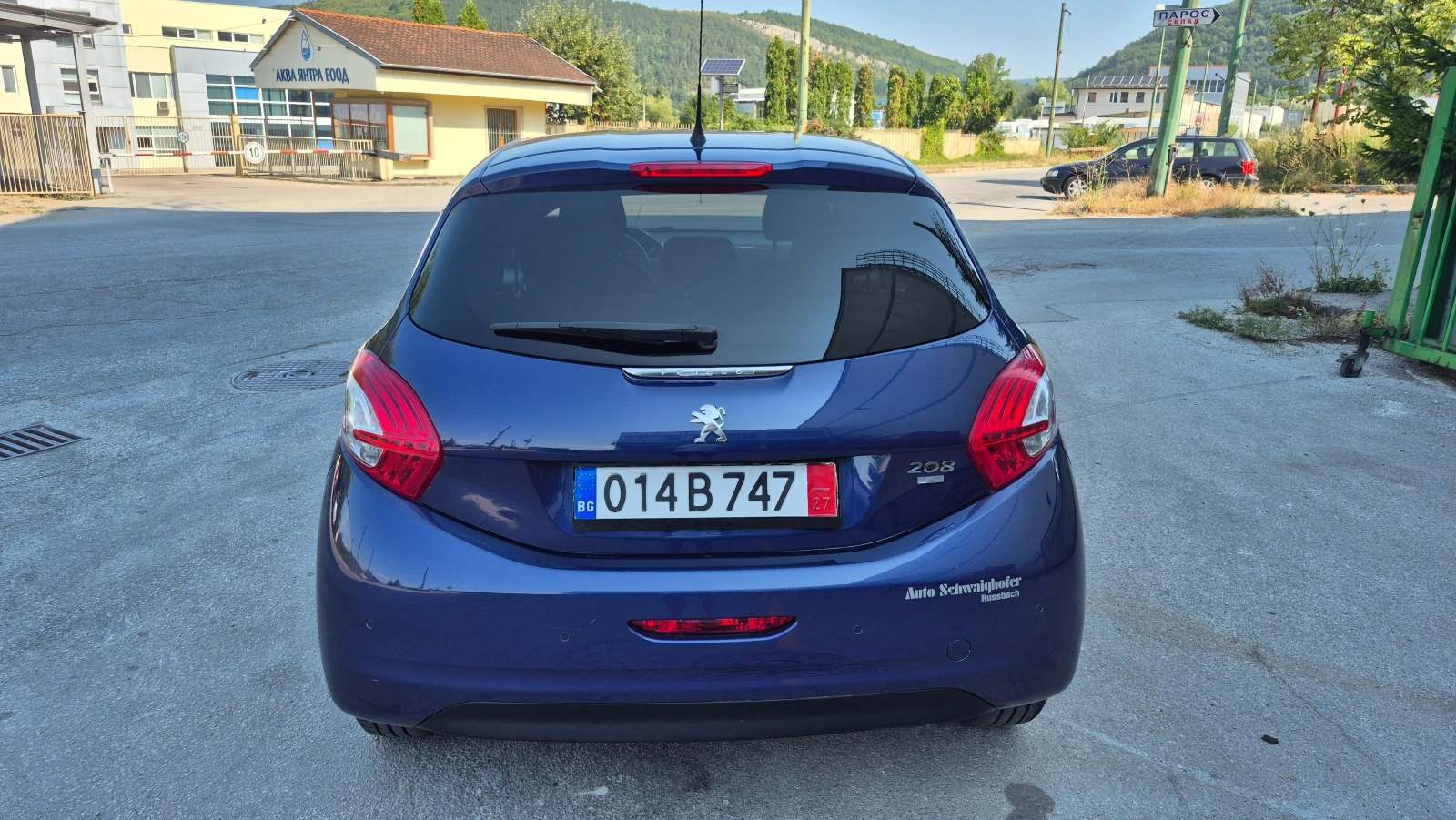 Peugeot 208 1.6HDI 130000км, снимка 7 - Автомобили и джипове - 55595276