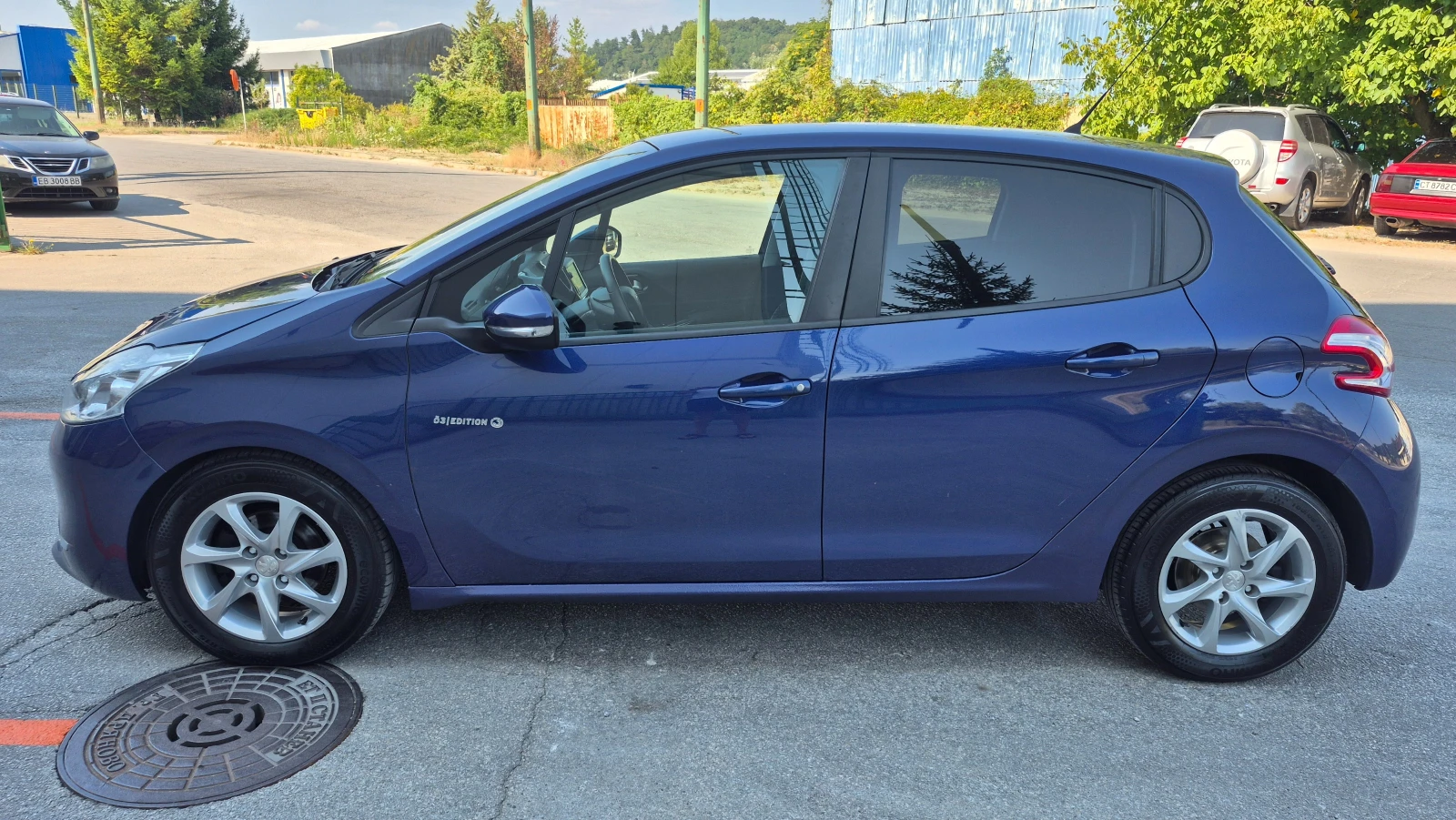 Peugeot 208 1.6HDI 130000км, снимка 5 - Автомобили и джипове - 55595276
