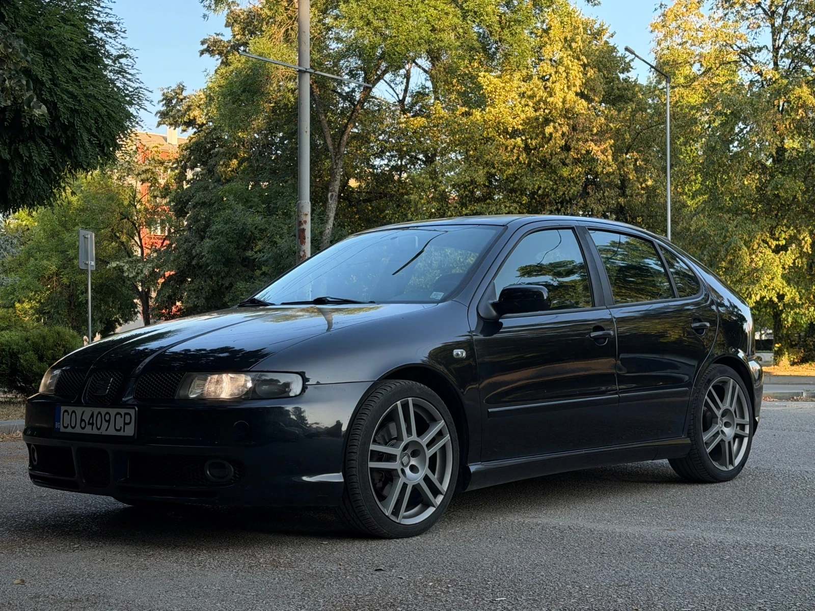 Seat Leon 1.8T FR LPG, снимка 2 - Автомобили и джипове - 55630623