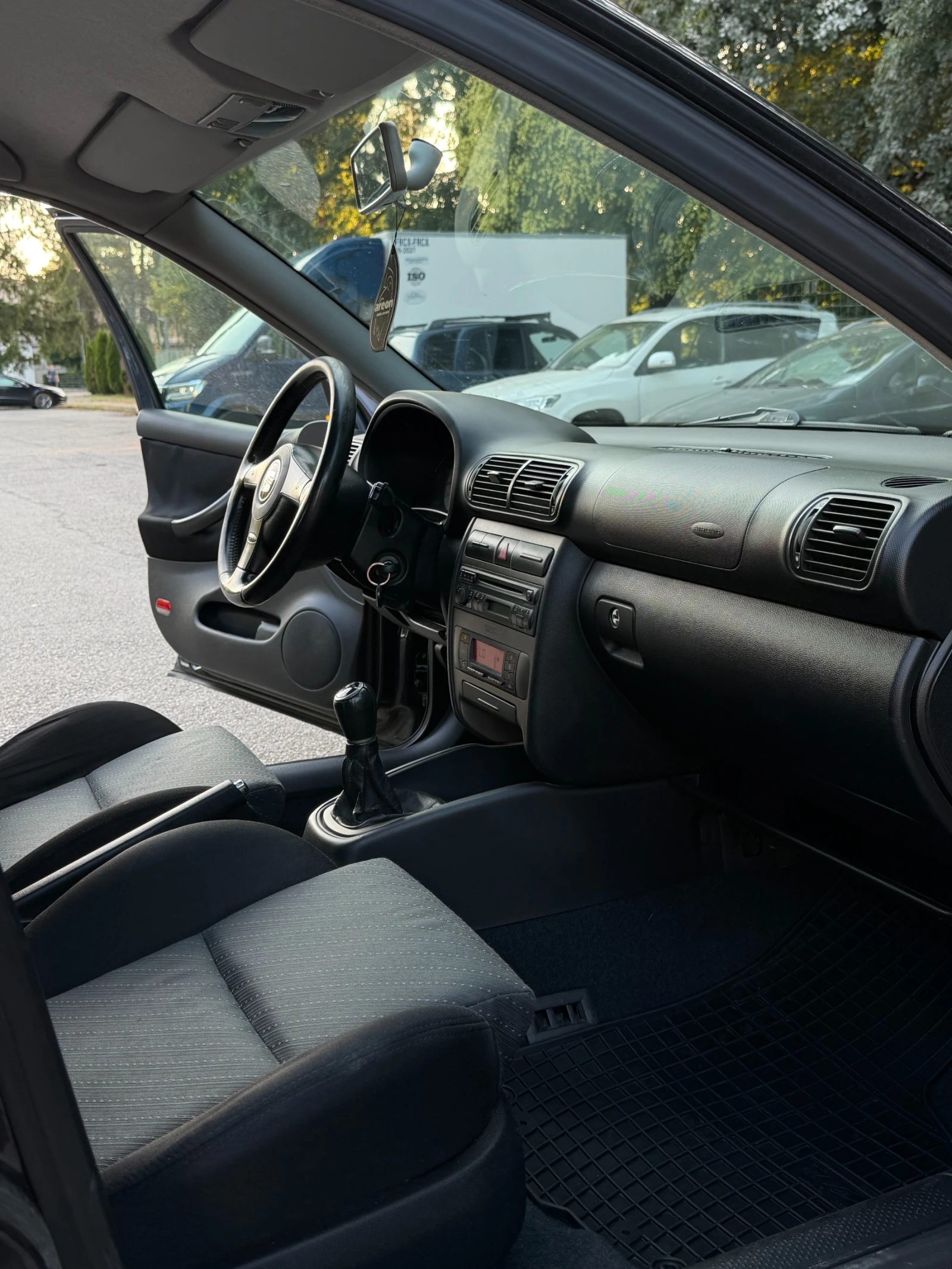 Seat Leon 1.8T FR LPG, снимка 8 - Автомобили и джипове - 55630623