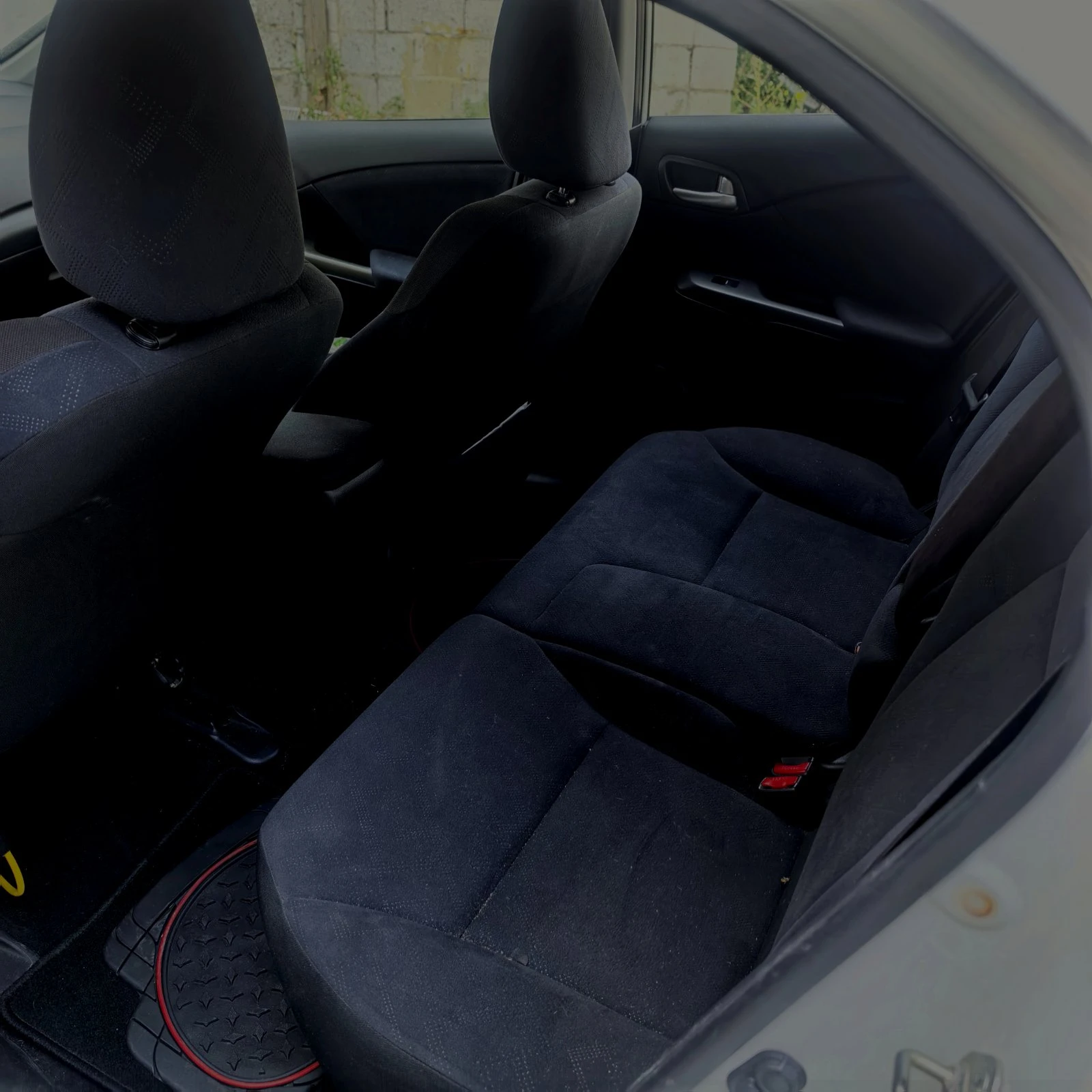 Honda Civic 1.8 i-VTEC, снимка 6 - Автомобили и джипове - 55842751