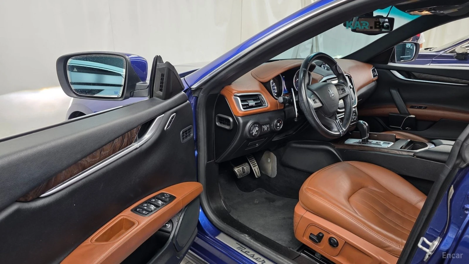 Maserati Ghibli КОЖА* ПОДГРЕВ* ПАНОРАМА* НАВИ* КАМЕРА* , снимка 10 - Автомобили и джипове - 55897952