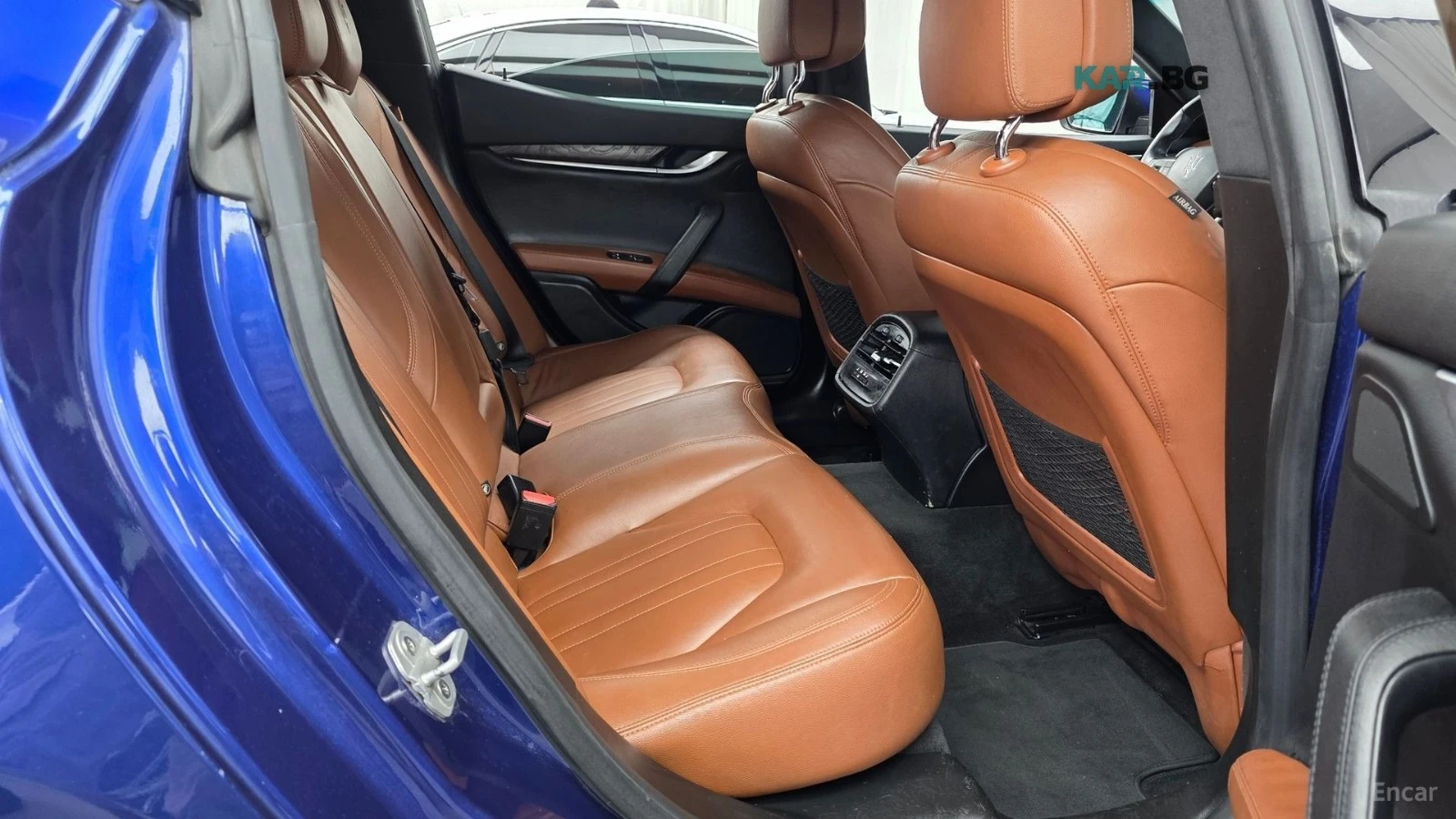 Maserati Ghibli КОЖА* ПОДГРЕВ* ПАНОРАМА* НАВИ* КАМЕРА* , снимка 12 - Автомобили и джипове - 55897952