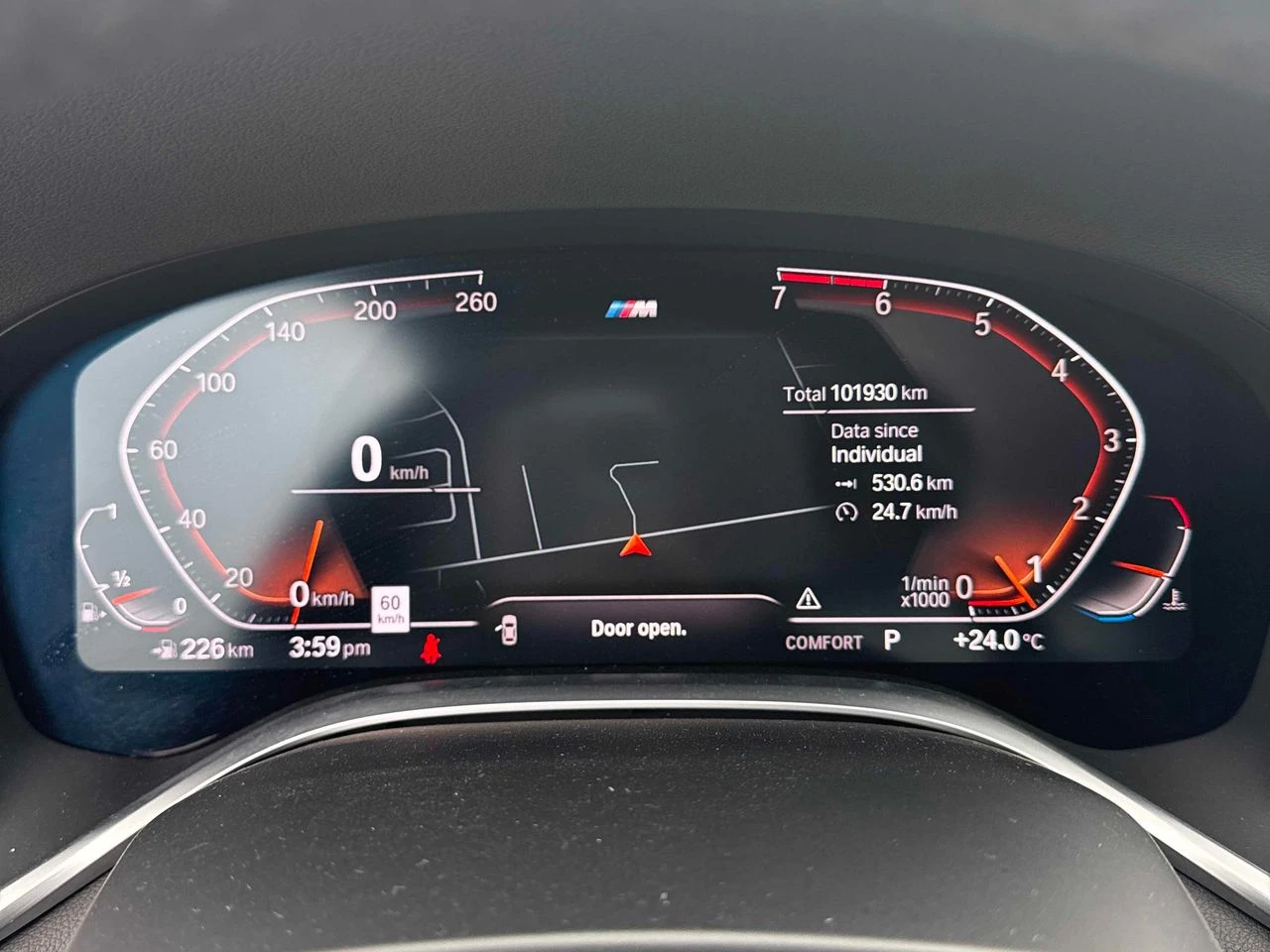 BMW 750 750i xDrive, снимка 8 - Автомобили и джипове - 55953576