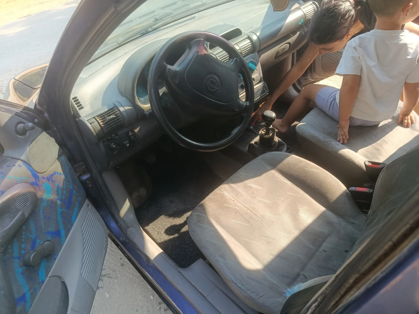 Opel Corsa 1.4, снимка 7 - Автомобили и джипове - 55970369