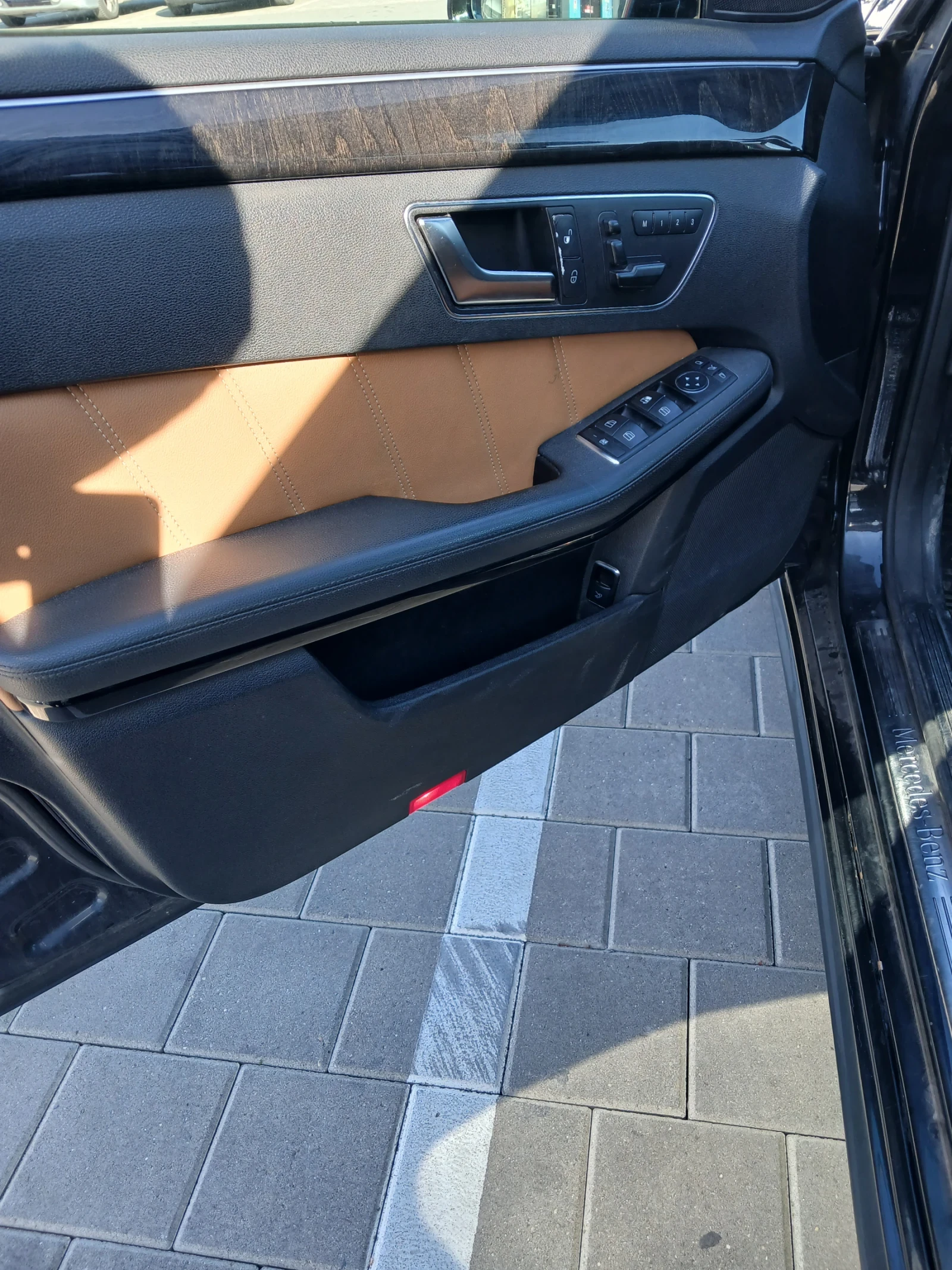 Mercedes-Benz E 250, снимка 5 - Автомобили и джипове - 56584443