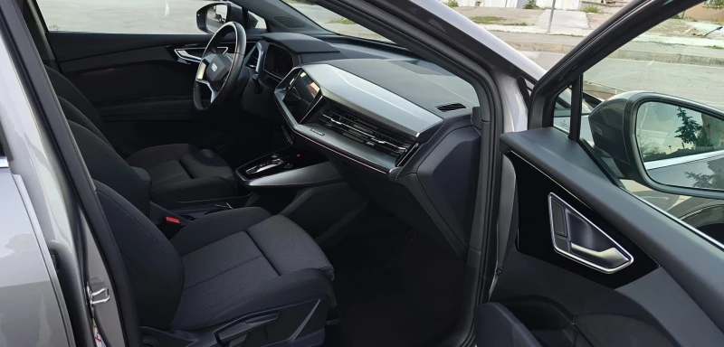 Audi Q4 Sportback E-tron 35, снимка 6 - Автомобили и джипове - 47920516