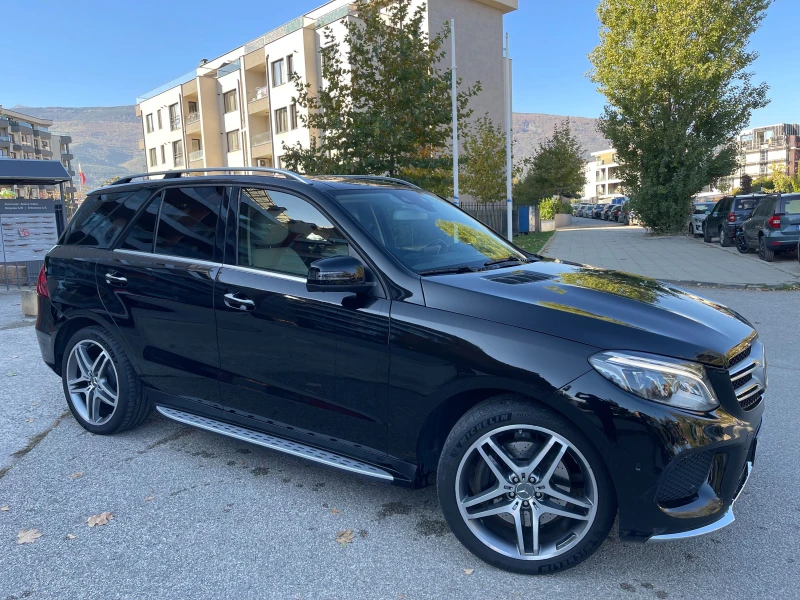 Mercedes-Benz GLE 350 AMG/HUD/ВАКУУМ/КАМЕРИ 360/ПАНОРАМА, снимка 2 - Автомобили и джипове - 48384978