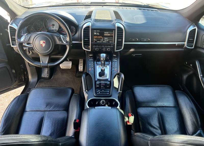 Porsche Cayenne 4.2 D, снимка 17 - Автомобили и джипове - 49420133