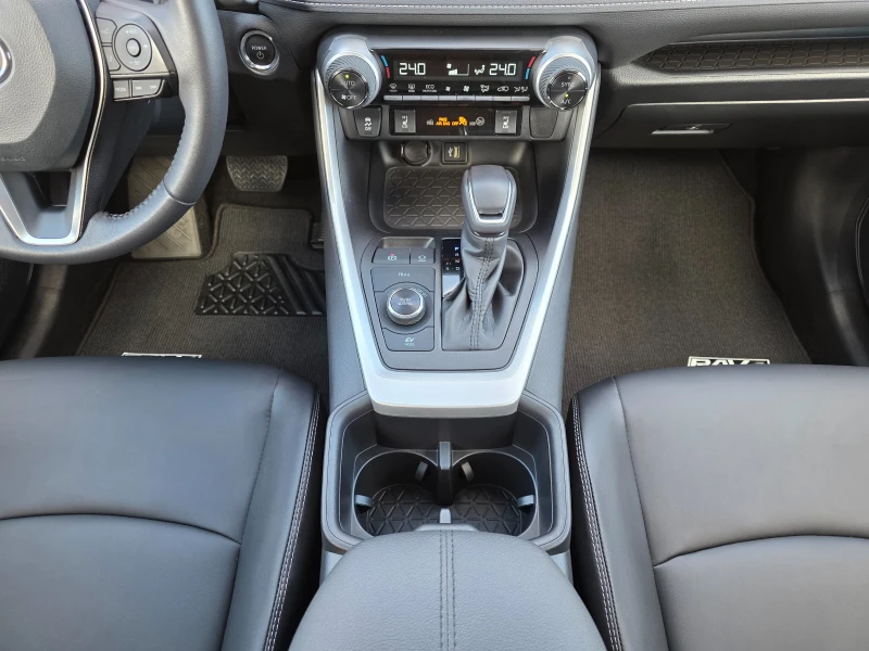 Toyota Rav4 2.5i HEV AWD, снимка 13 - Автомобили и джипове - 53449223