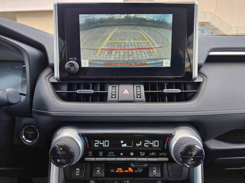Toyota Rav4 2.5i HEV AWD, снимка 14 - Автомобили и джипове - 53449223