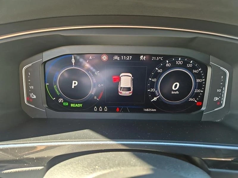 VW Tiguan 1.4 TSI* DSG* R-LINE* PLUG-IN* CAM* DISTR* KEYLESS, снимка 6 - Автомобили и джипове - 53958466