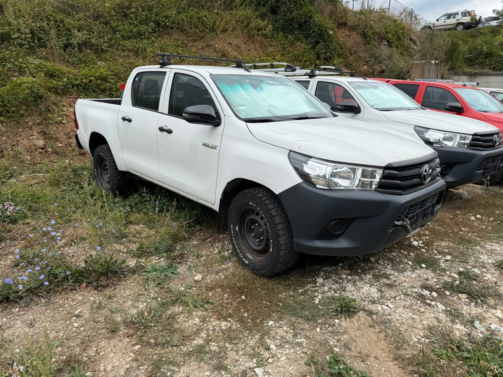 Toyota Hilux 2.4D4 НОВ ВНОС - изображение 2