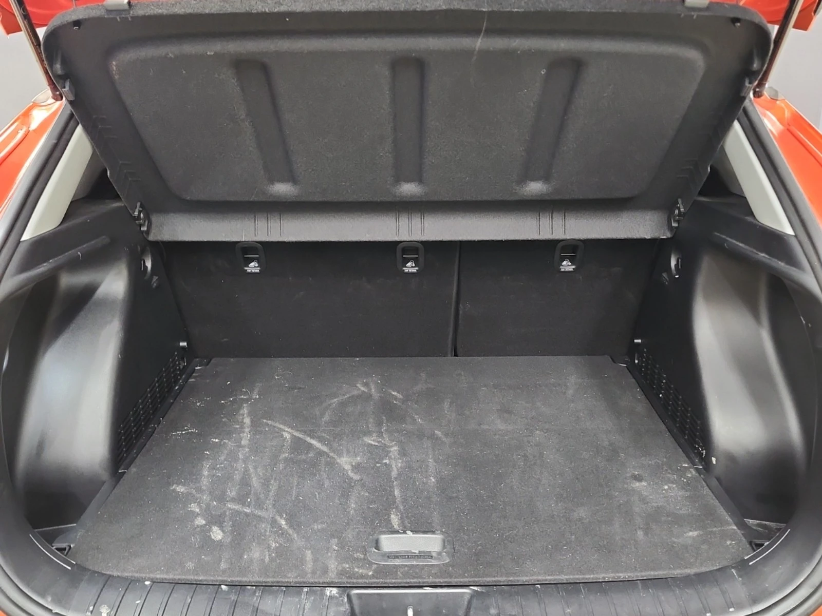 Hyundai Kona 2L 4cyl AWD, снимка 13 - Автомобили и джипове - 53891954