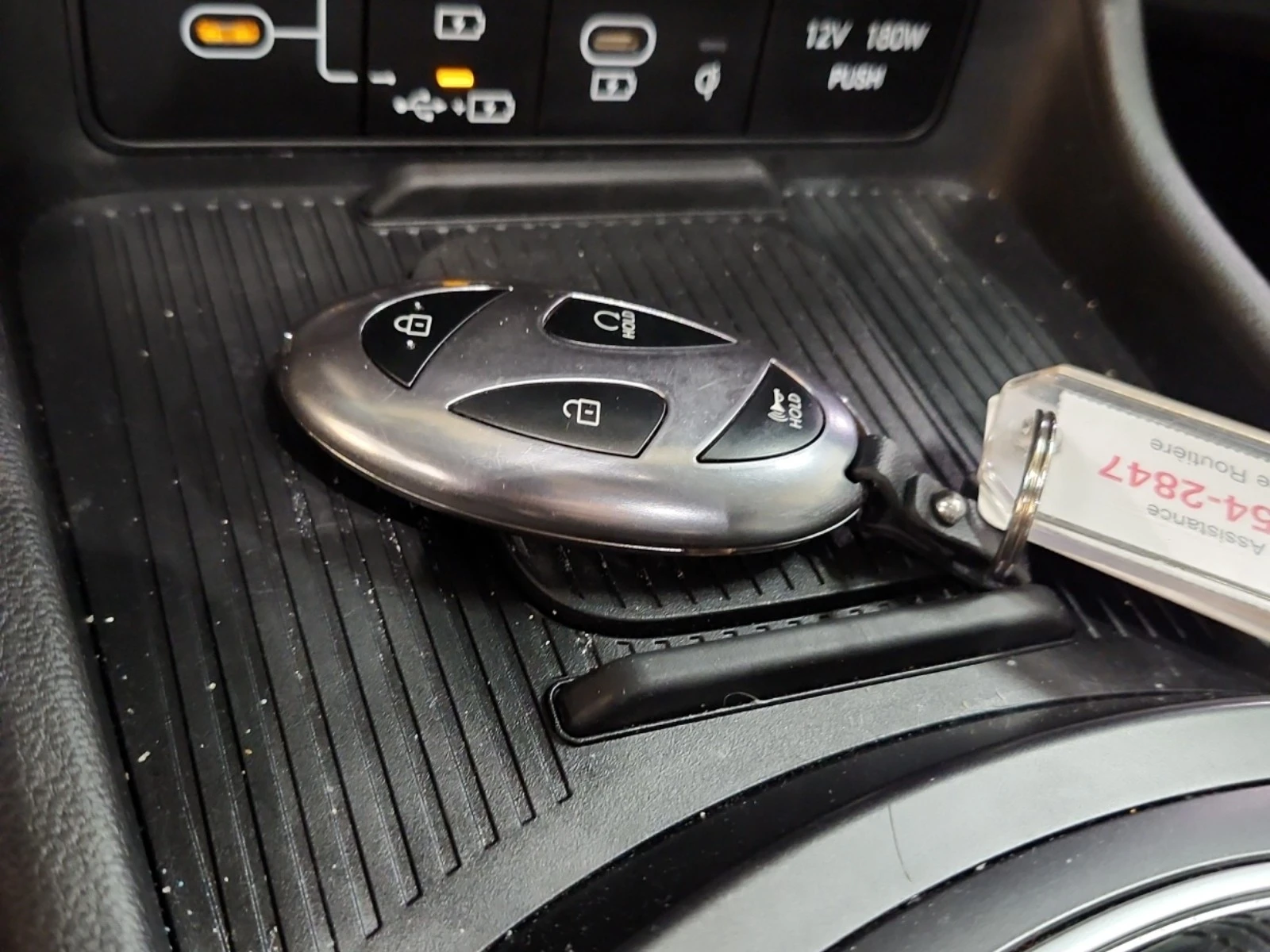 Hyundai Kona 2L 4cyl AWD, снимка 8 - Автомобили и джипове - 53891954