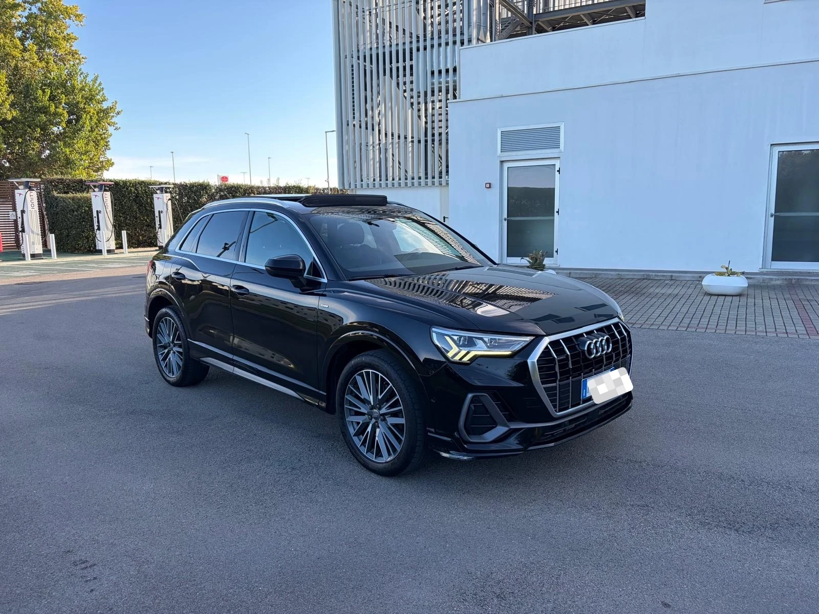 Audi Q3 45 TFSI quattro S tronic S line edition, снимка 3 - Автомобили и джипове - 53934283