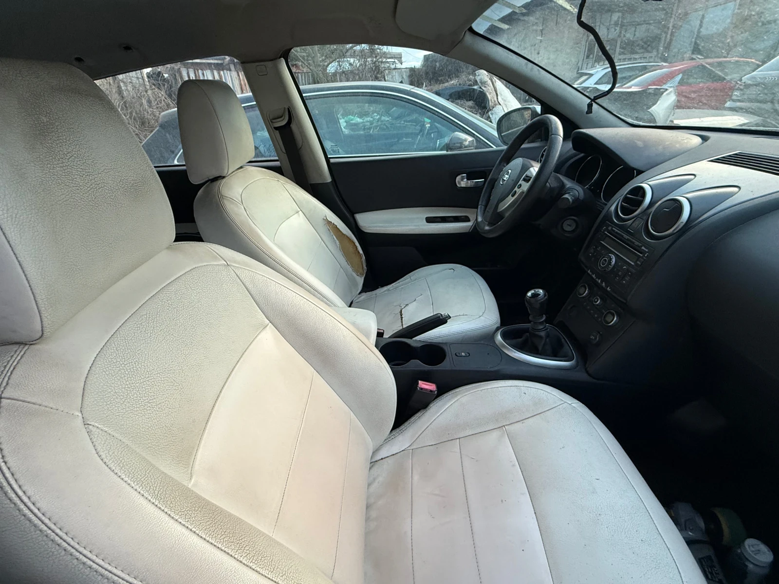 Nissan Qashqai, снимка 2 - Автомобили и джипове - 53994788