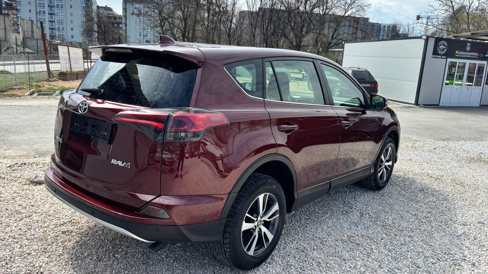 Toyota Rav4 Нов внос от Италия, снимка 4 - Автомобили и джипове - 54053337